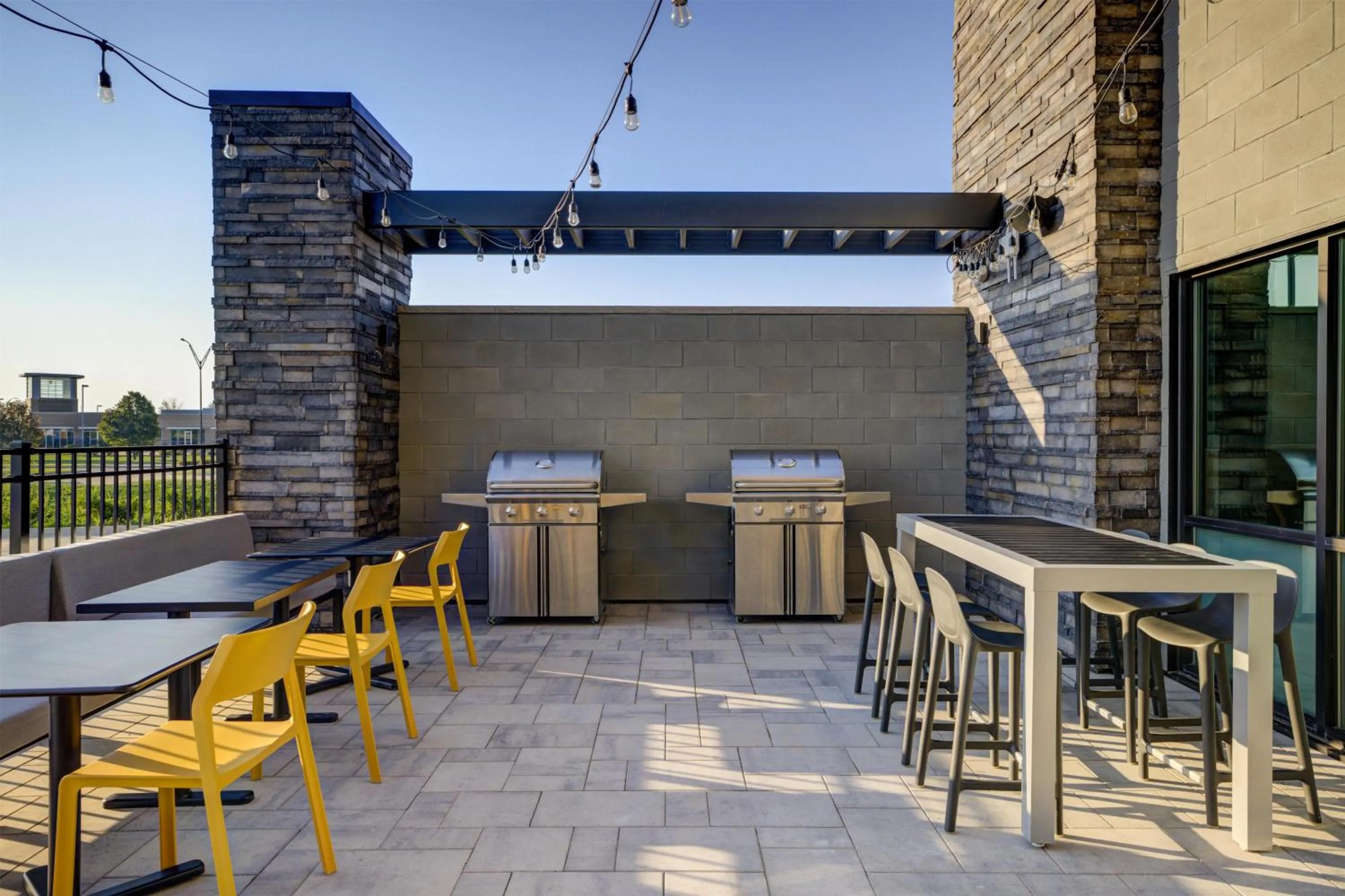 Patio in Home2 Suites By Hilton Altoona Des Moines