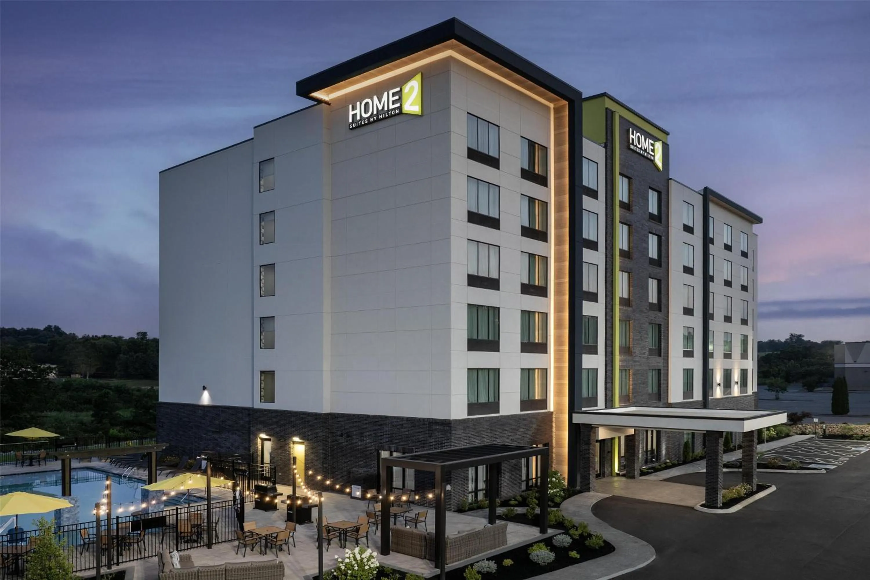 Property building in Home2 Suites By Hilton Sevierville