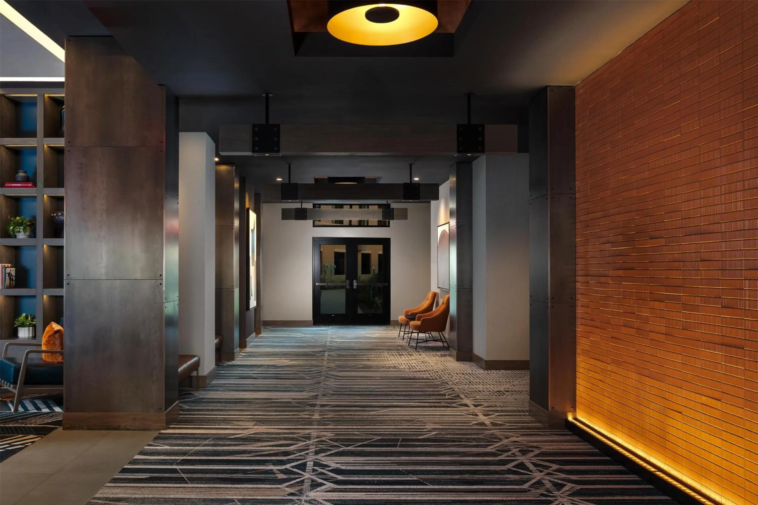 Meeting/conference room in Hotel Avail Rogers, Tapestry Collection By Hilton