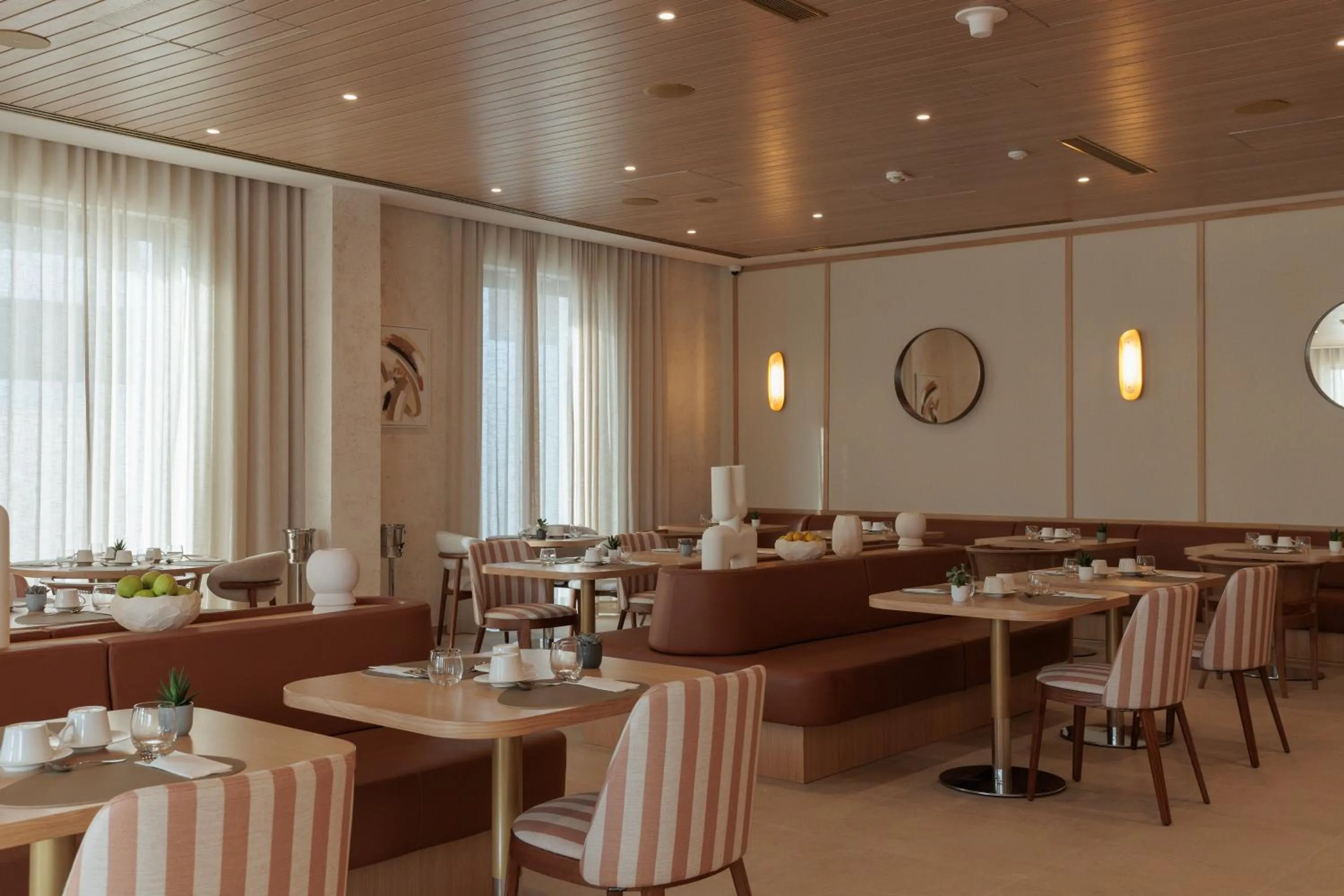 Restaurant/places to eat in Hotel Preko Ugljan Island, Curio Collection By Hilton