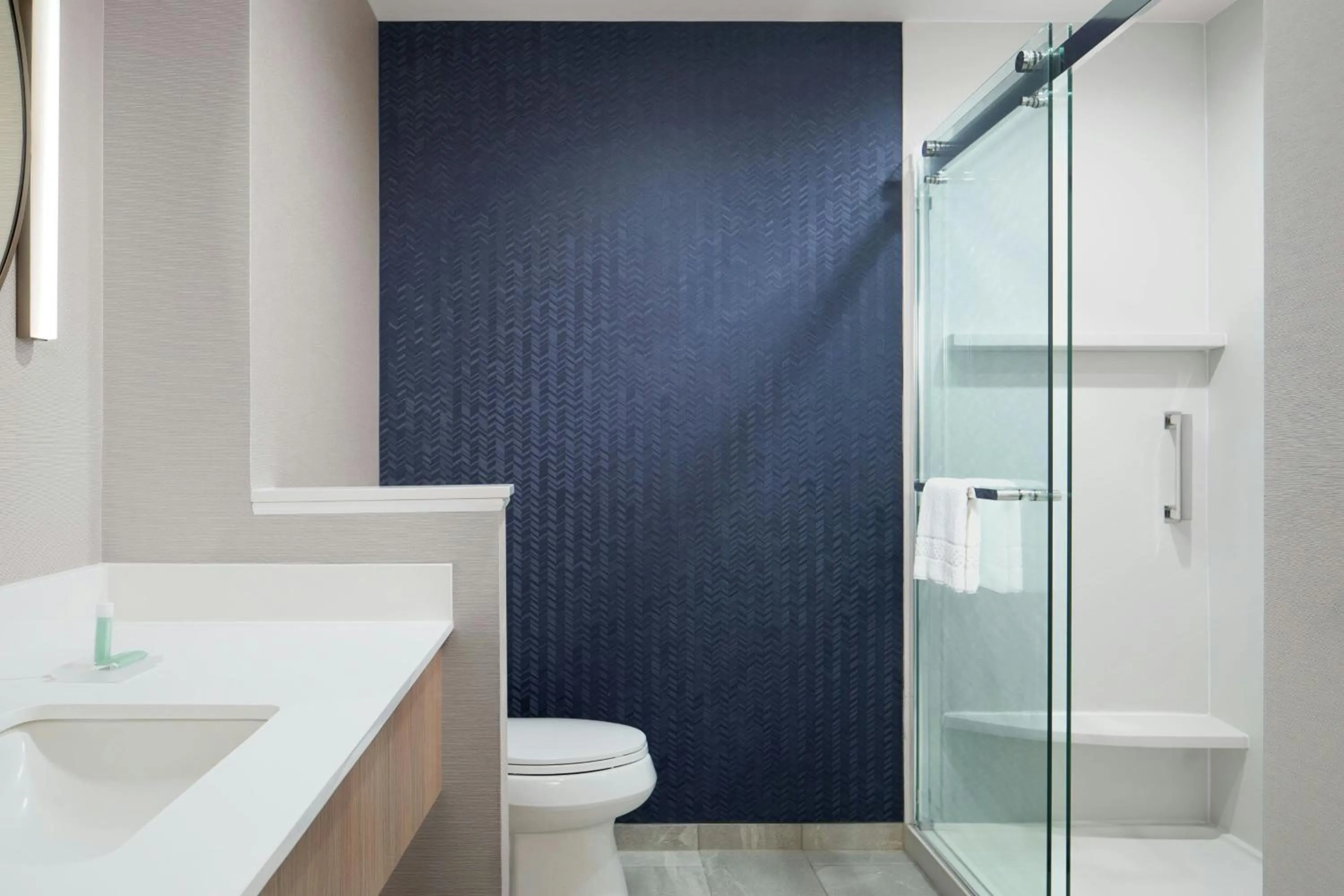 Bathroom in Fairfield Inn & Suites by Marriott Piedmont Greenville