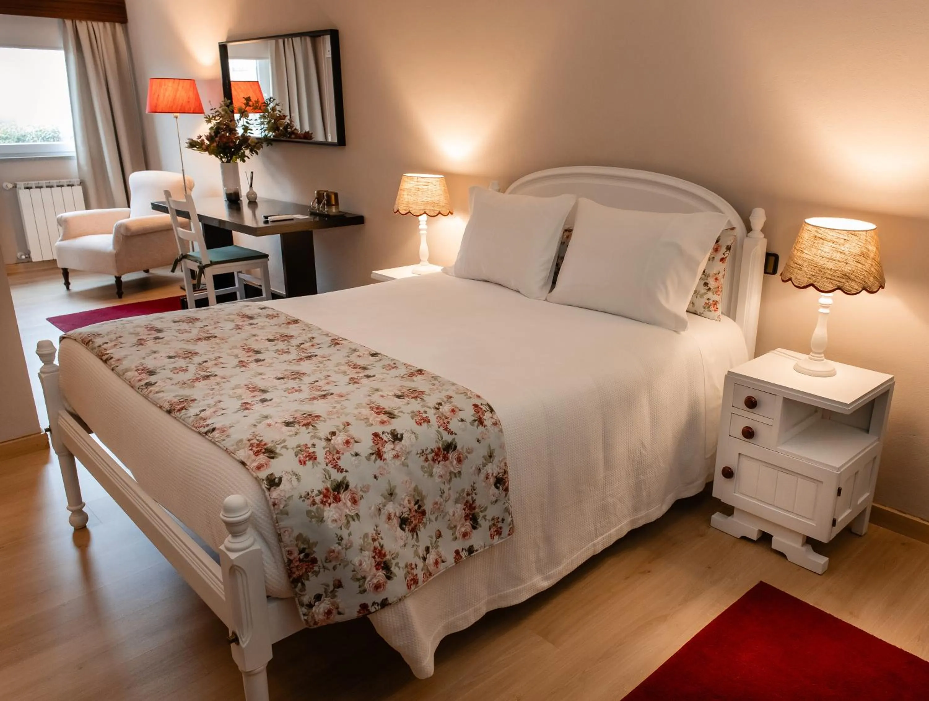 Bedroom, Bed in Casal da Viúva