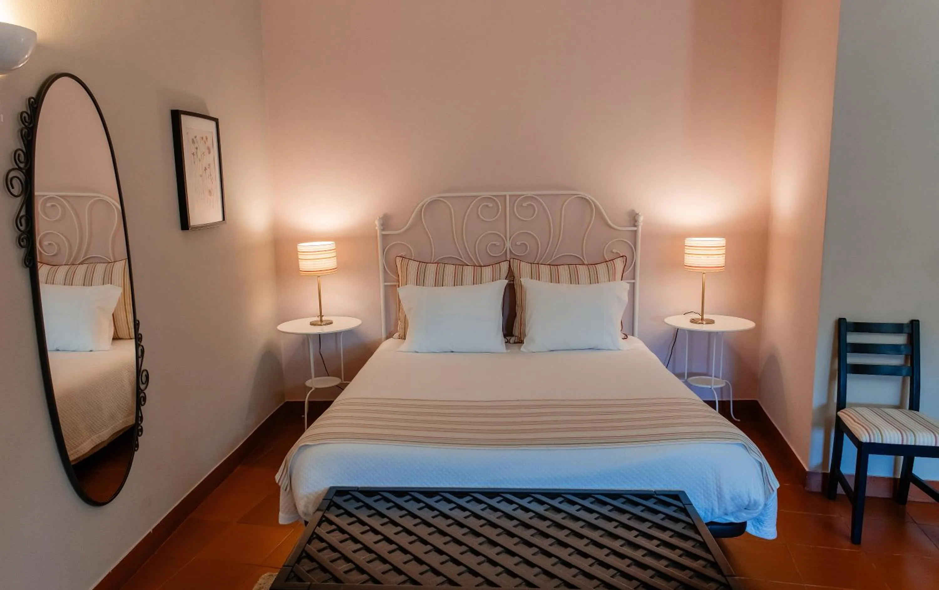 Bedroom, Bed in Casal da Viúva