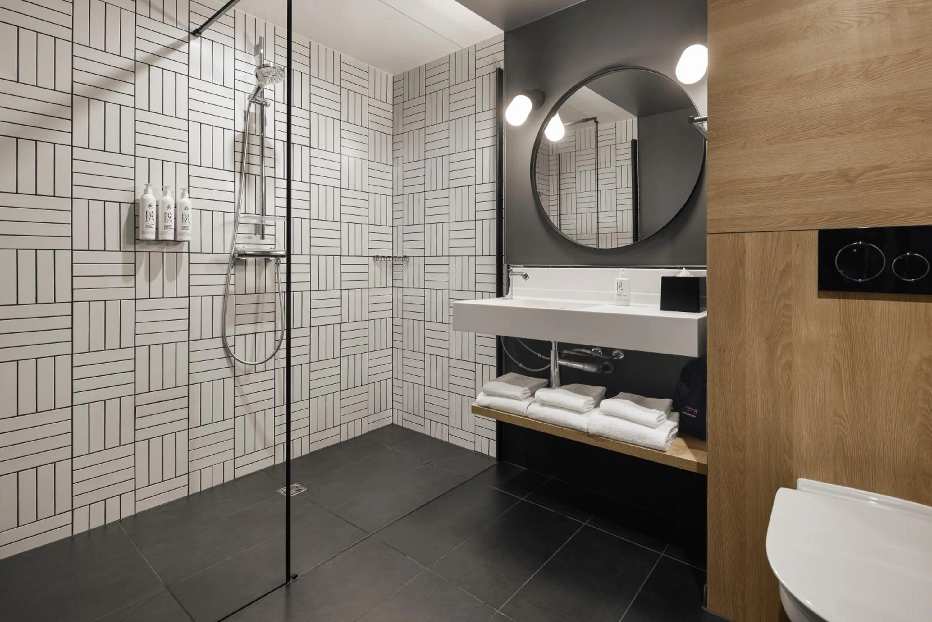 Bathroom in Moxy Nice