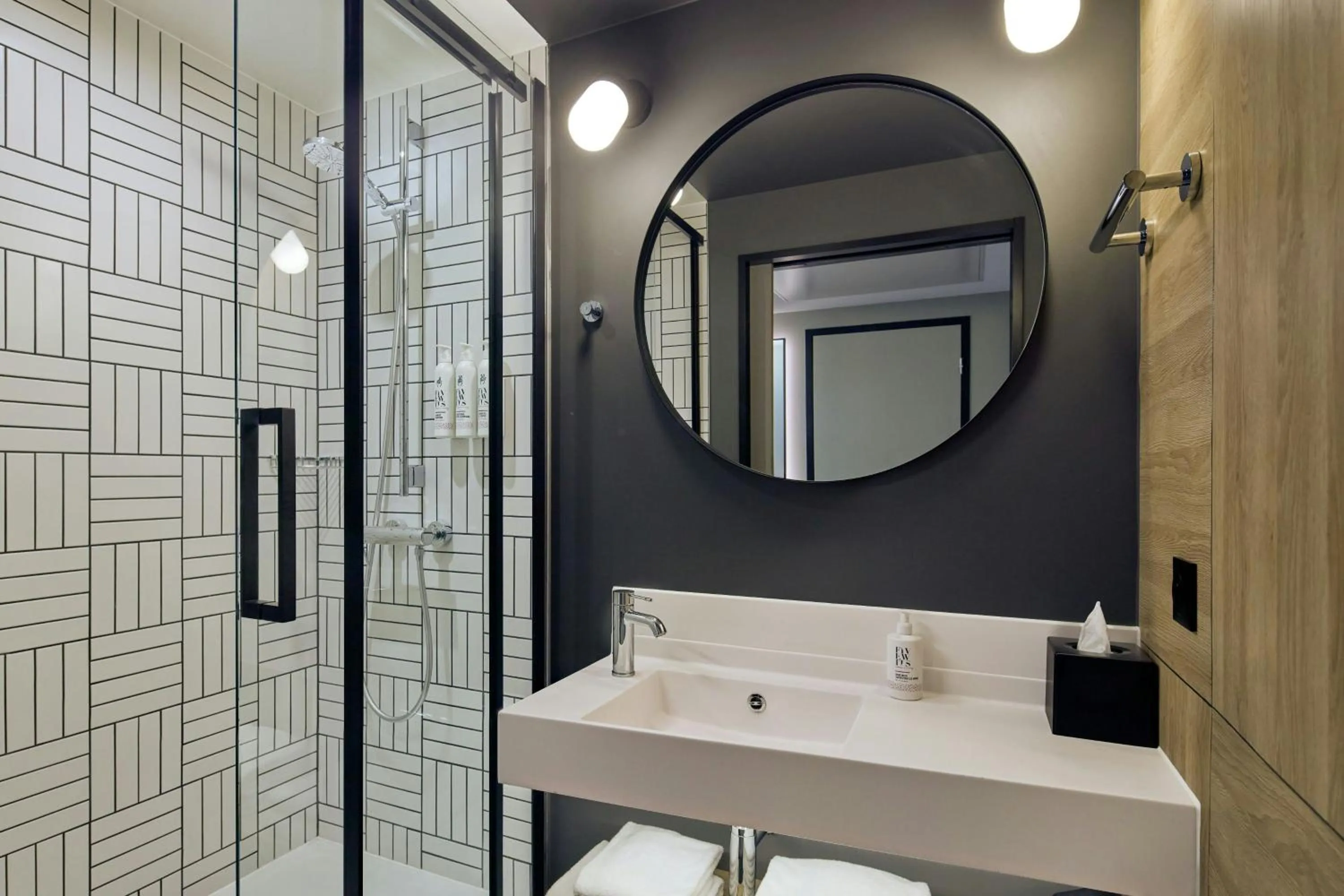 Bathroom in Moxy Nice