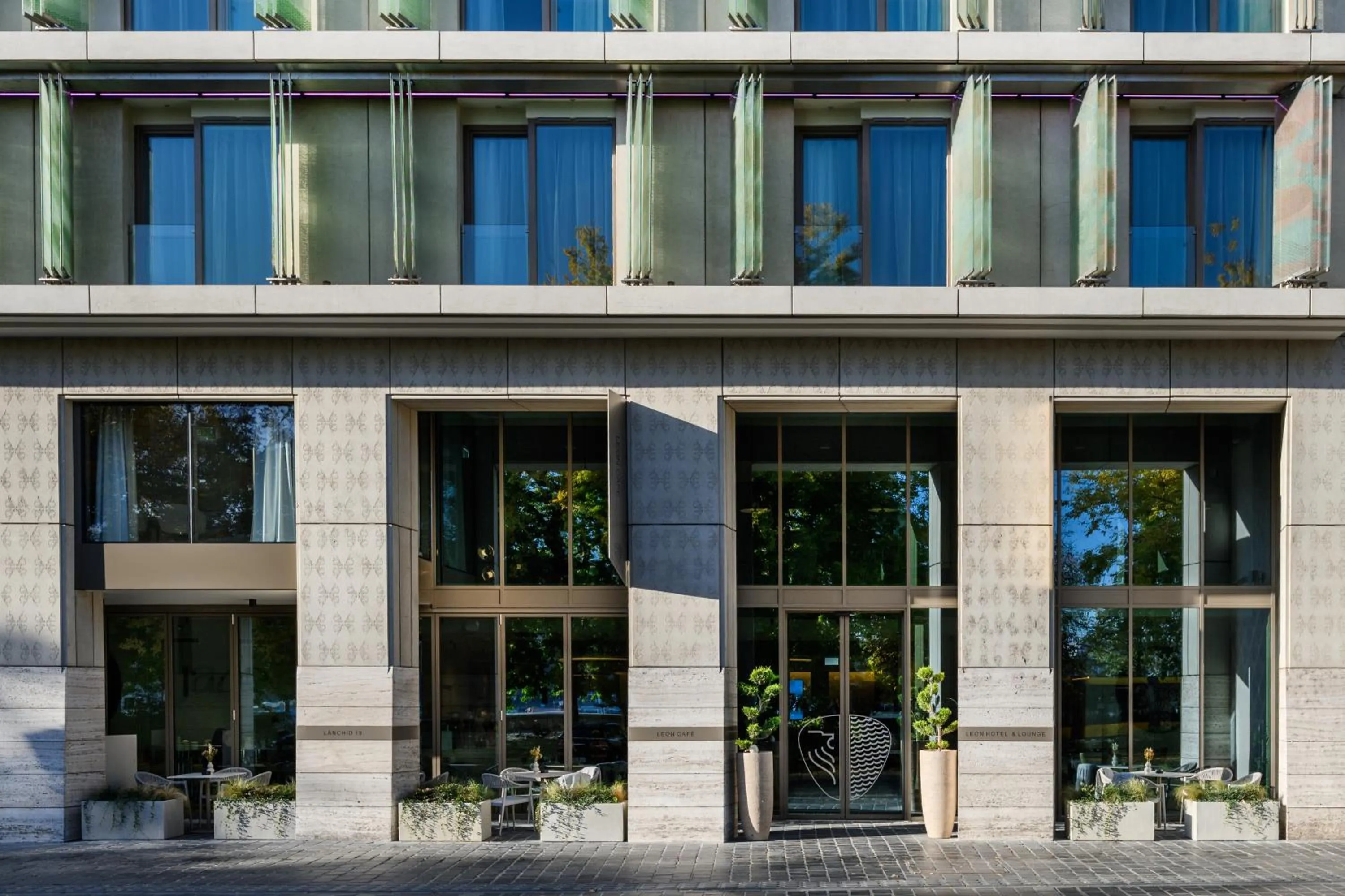 Facade/entrance in Leon Hotel & Lounge Budapest