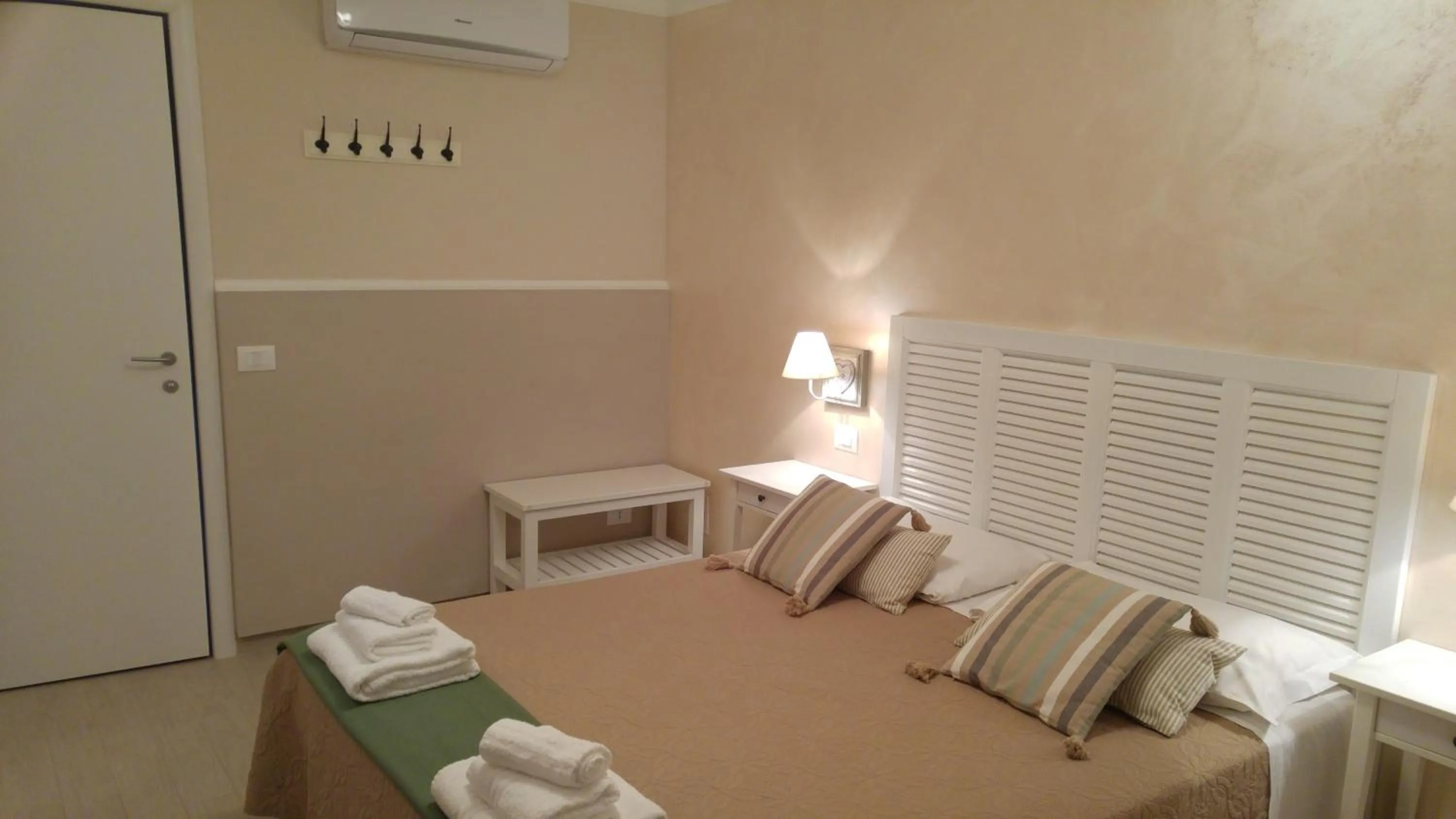 Decorative detail, Bed in Mediterranea Sea House