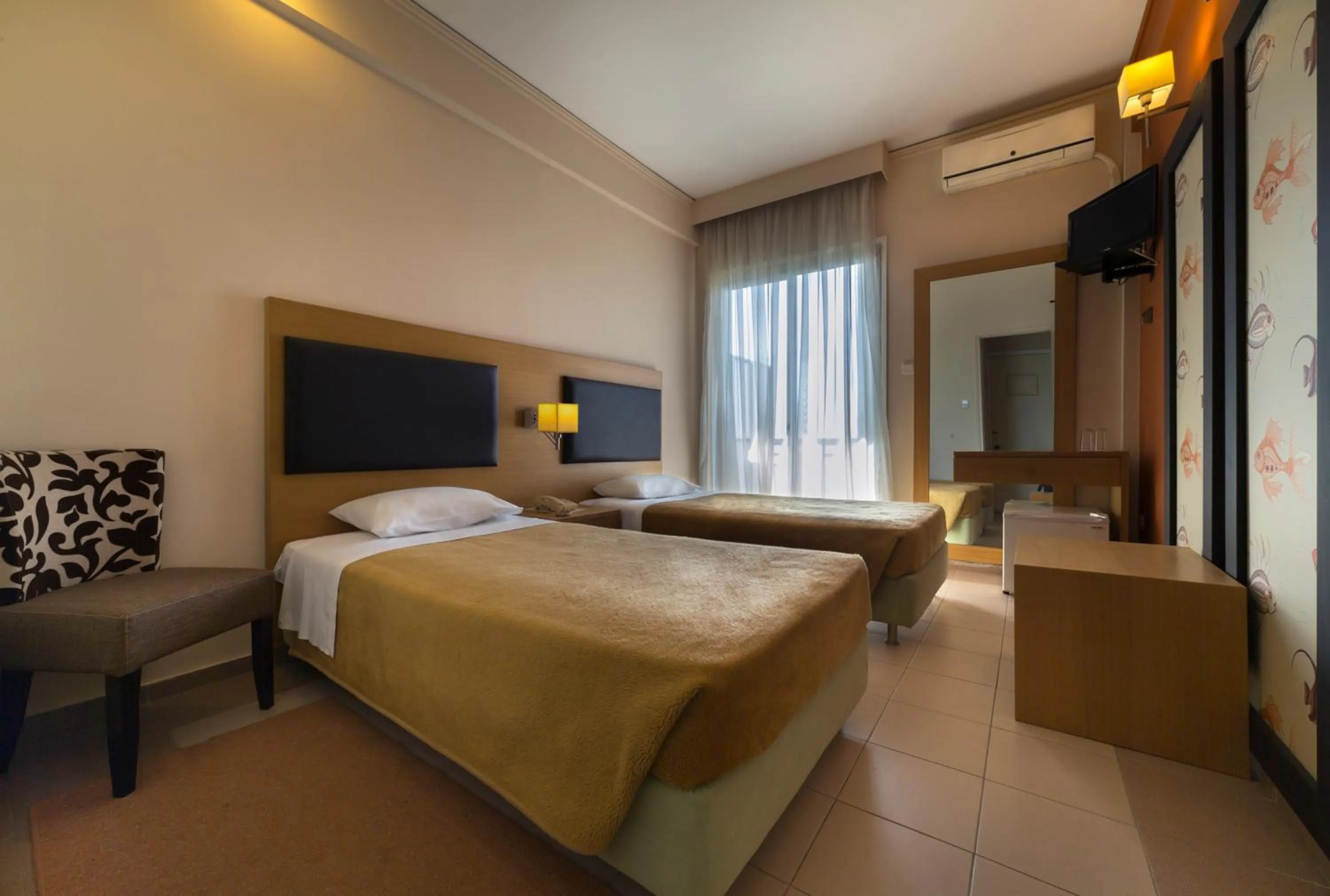 Photo of the whole room, Bed in Delfini Hotel