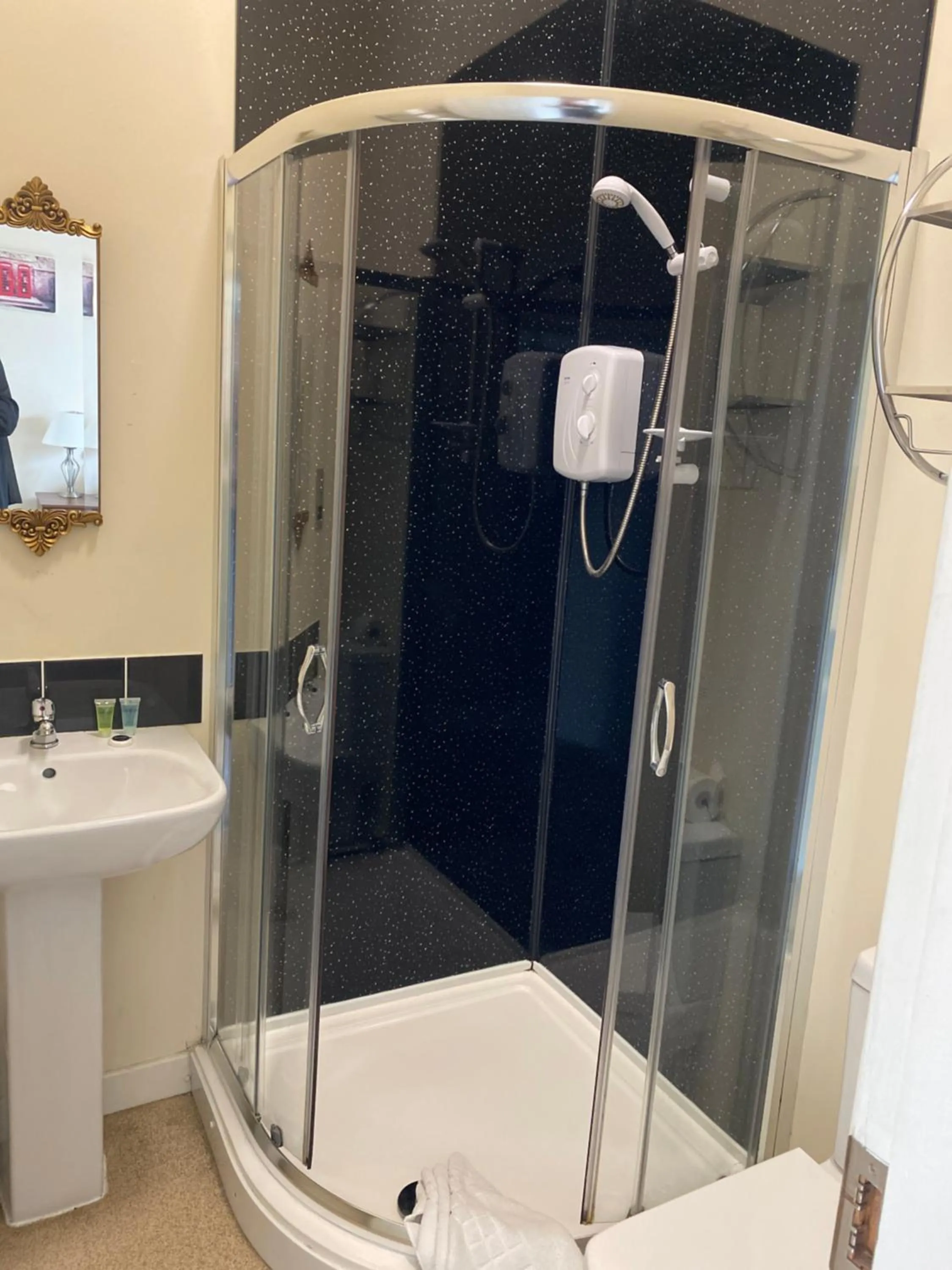 The New Brighton Hotel