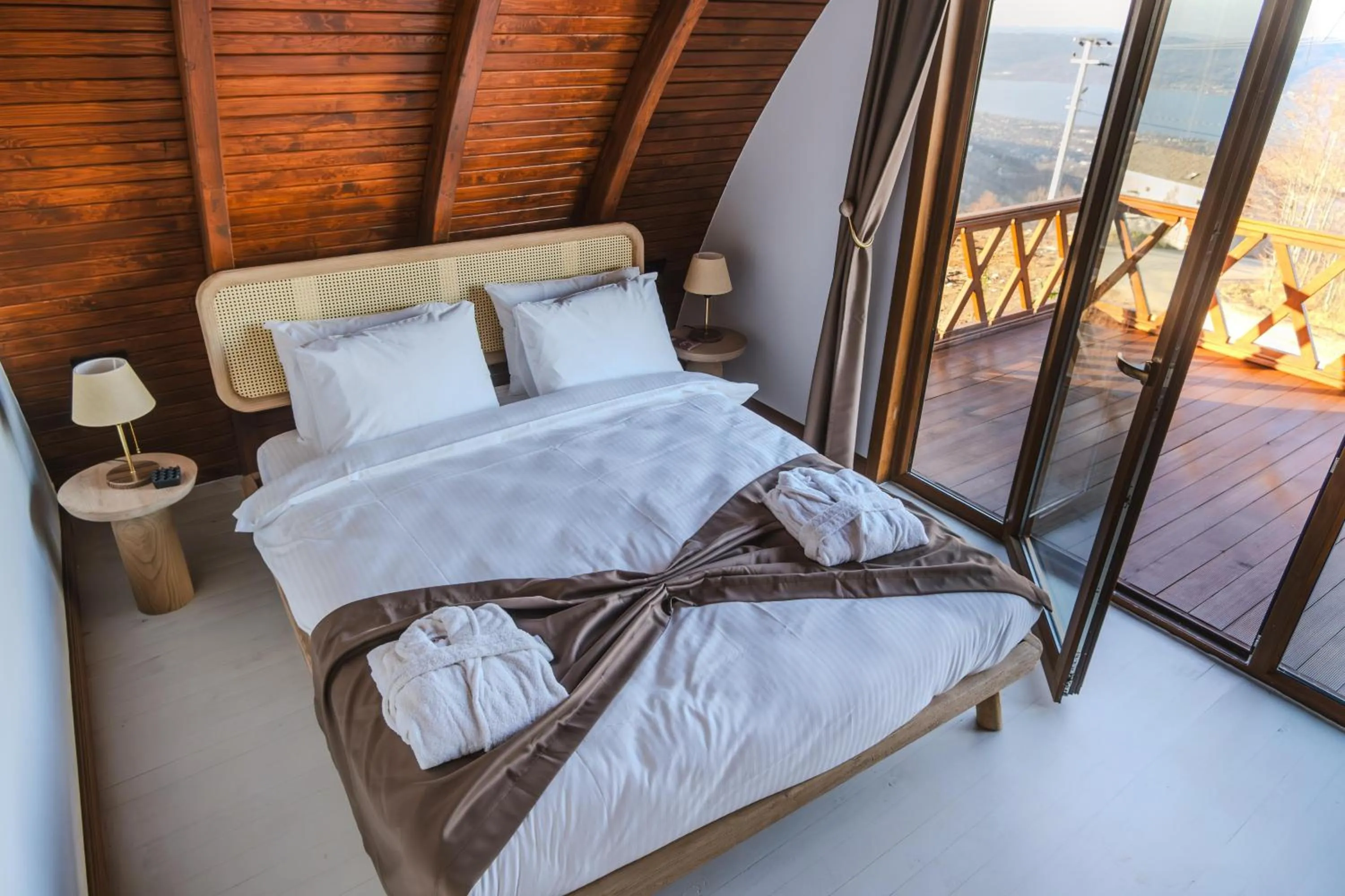 Balcony/Terrace, Bed in Exclusive Hill Sapanca