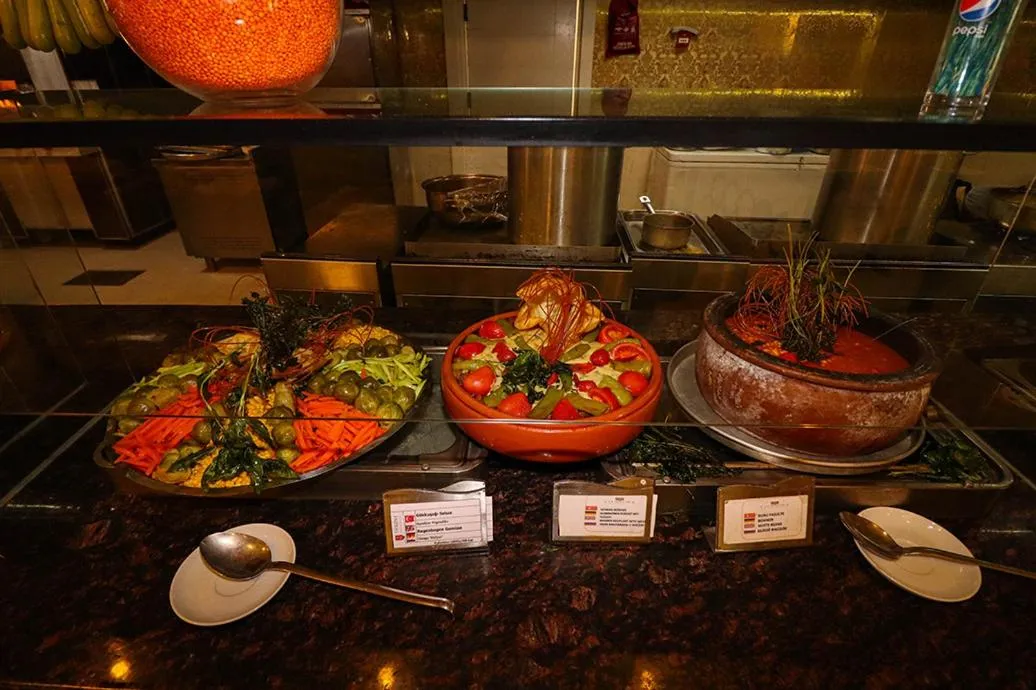 Restaurant/places to eat in Throne Beach Resort & Spa - Ultra All Inclusive