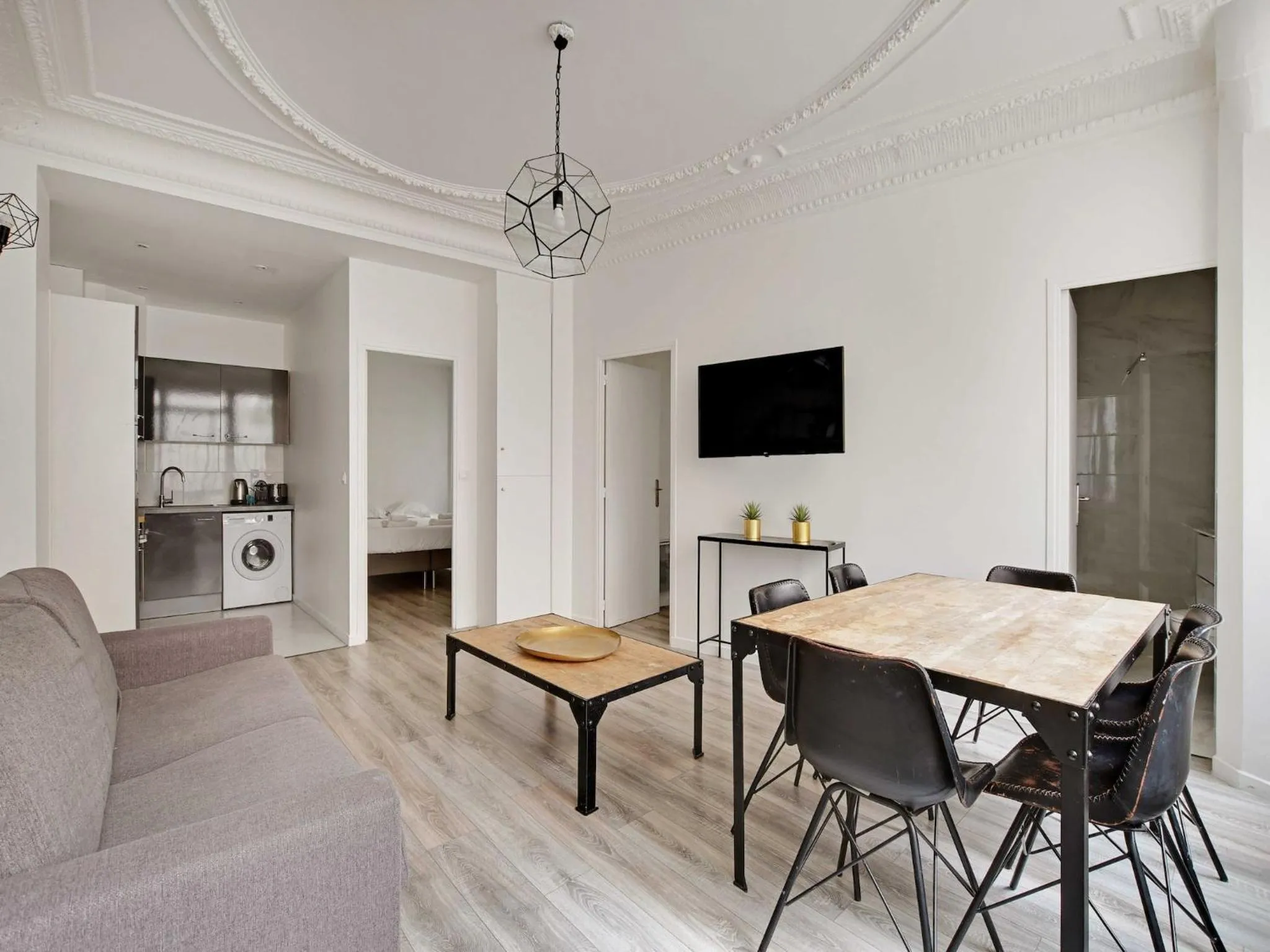 Property building in Magnificent apartment - 2BR 6P - Rochechouart