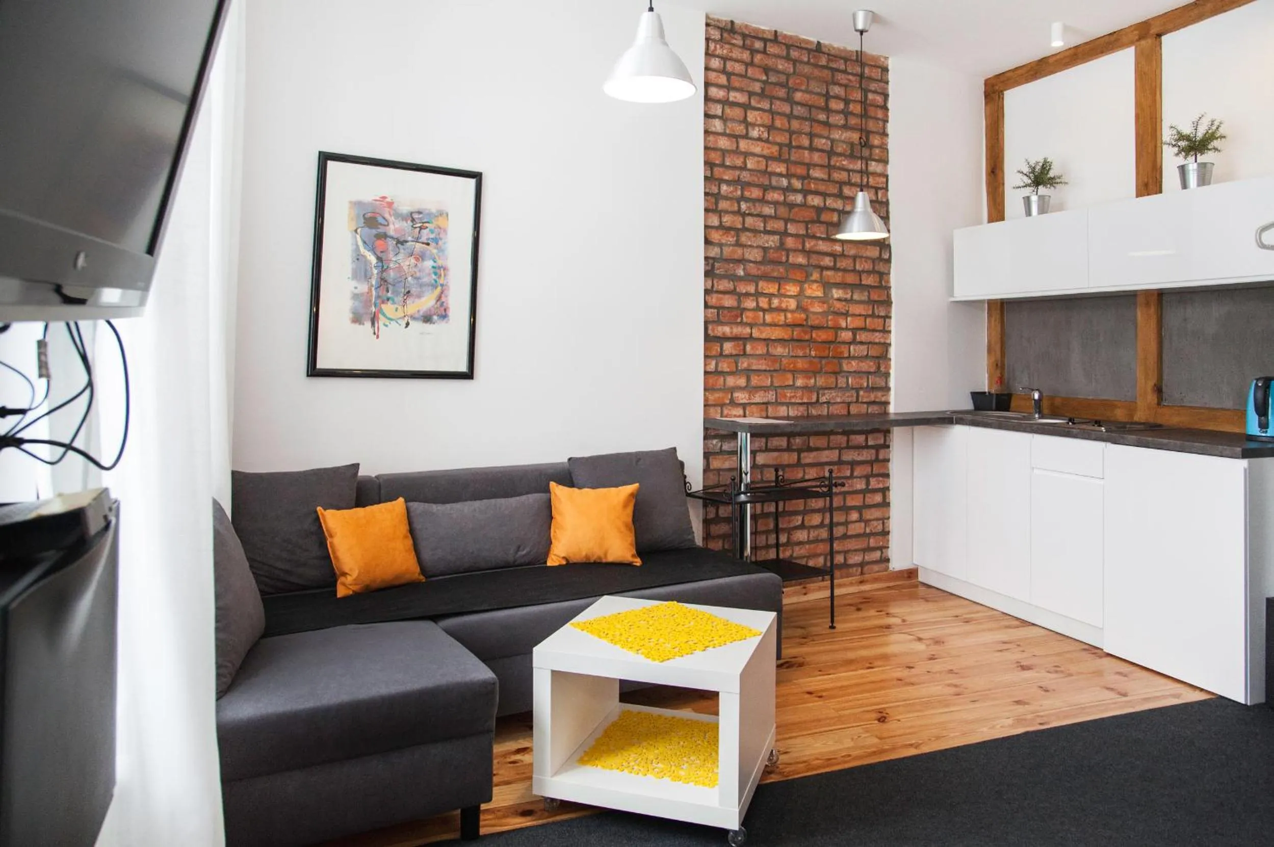 Property building in Loft Rooms - centrum - bezpłatny parking
