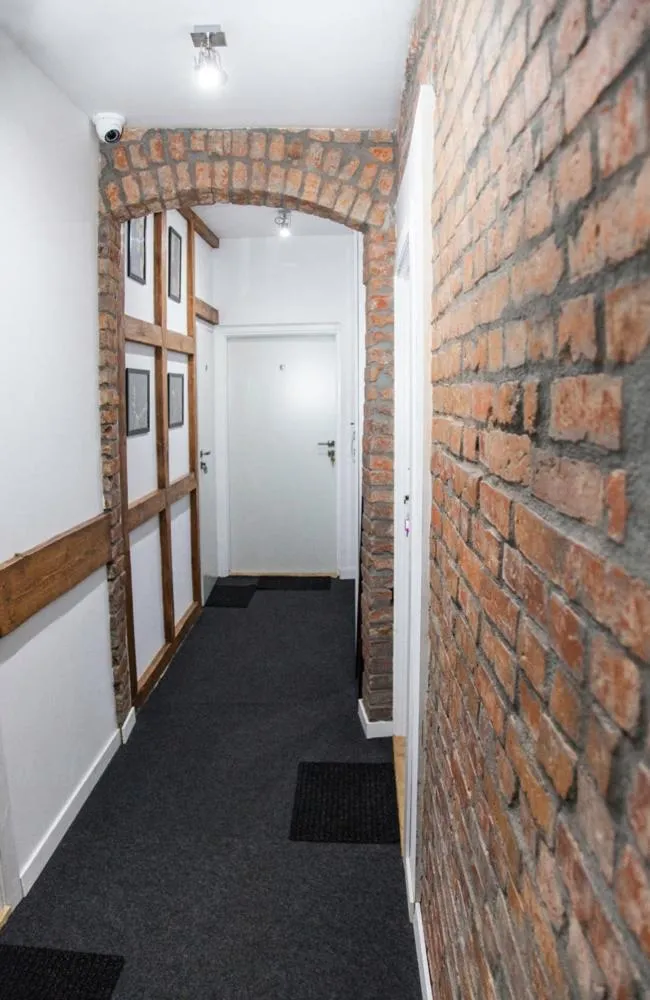 Property building in Loft Rooms - centrum - bezpłatny parking
