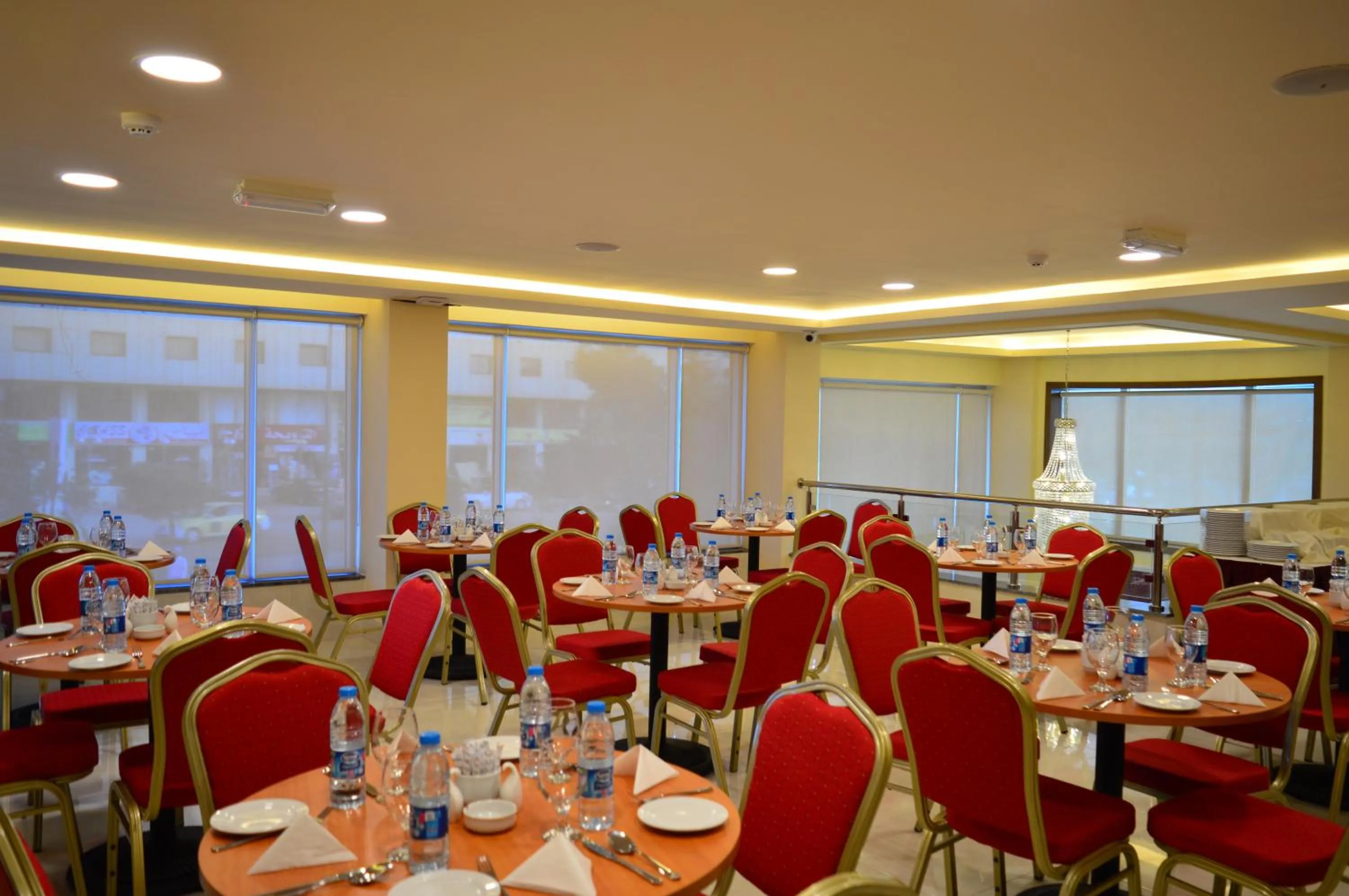 Restaurant/places to eat in Ream Hotel Amman
