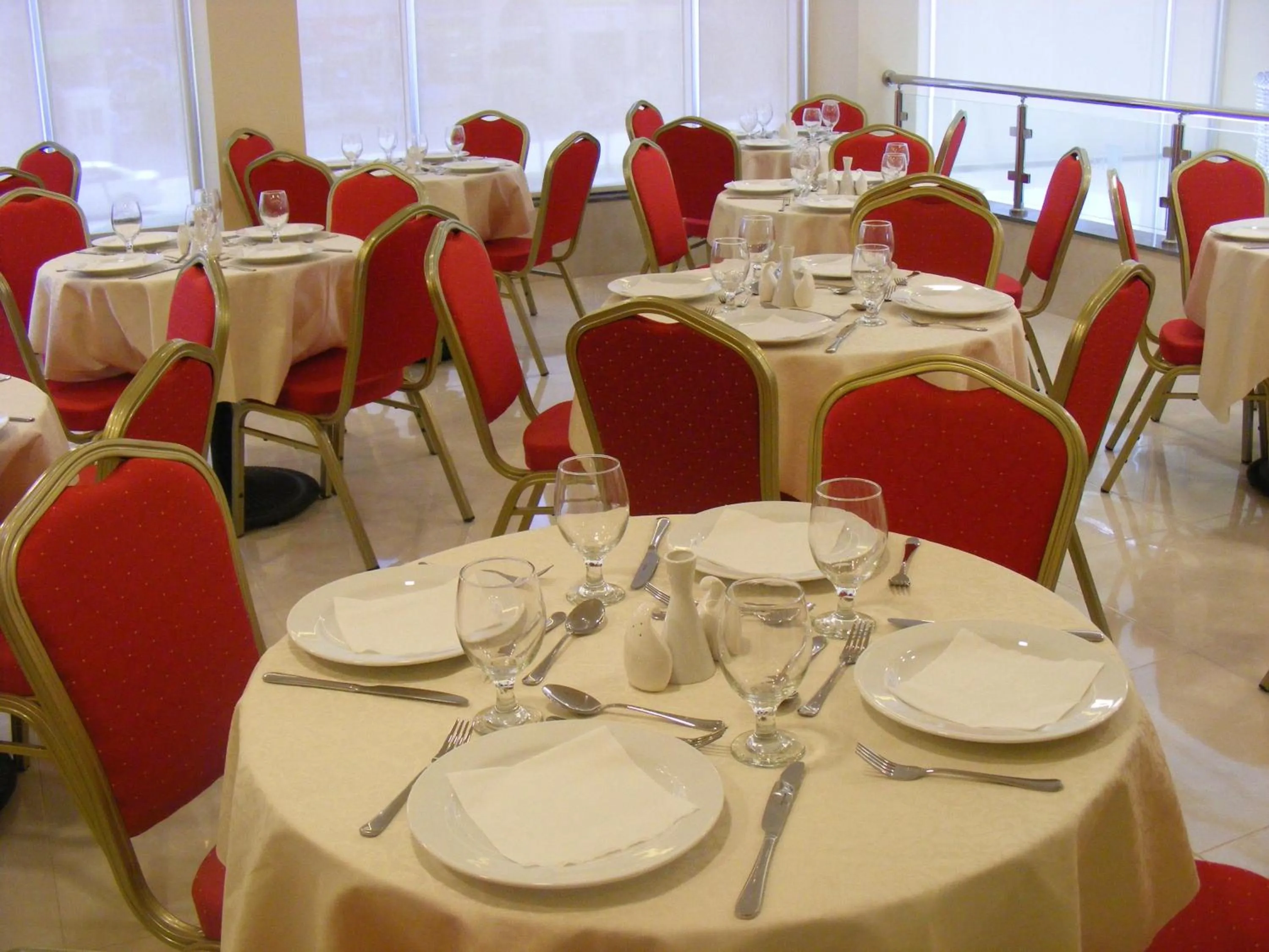 Restaurant/places to eat in Ream Hotel Amman