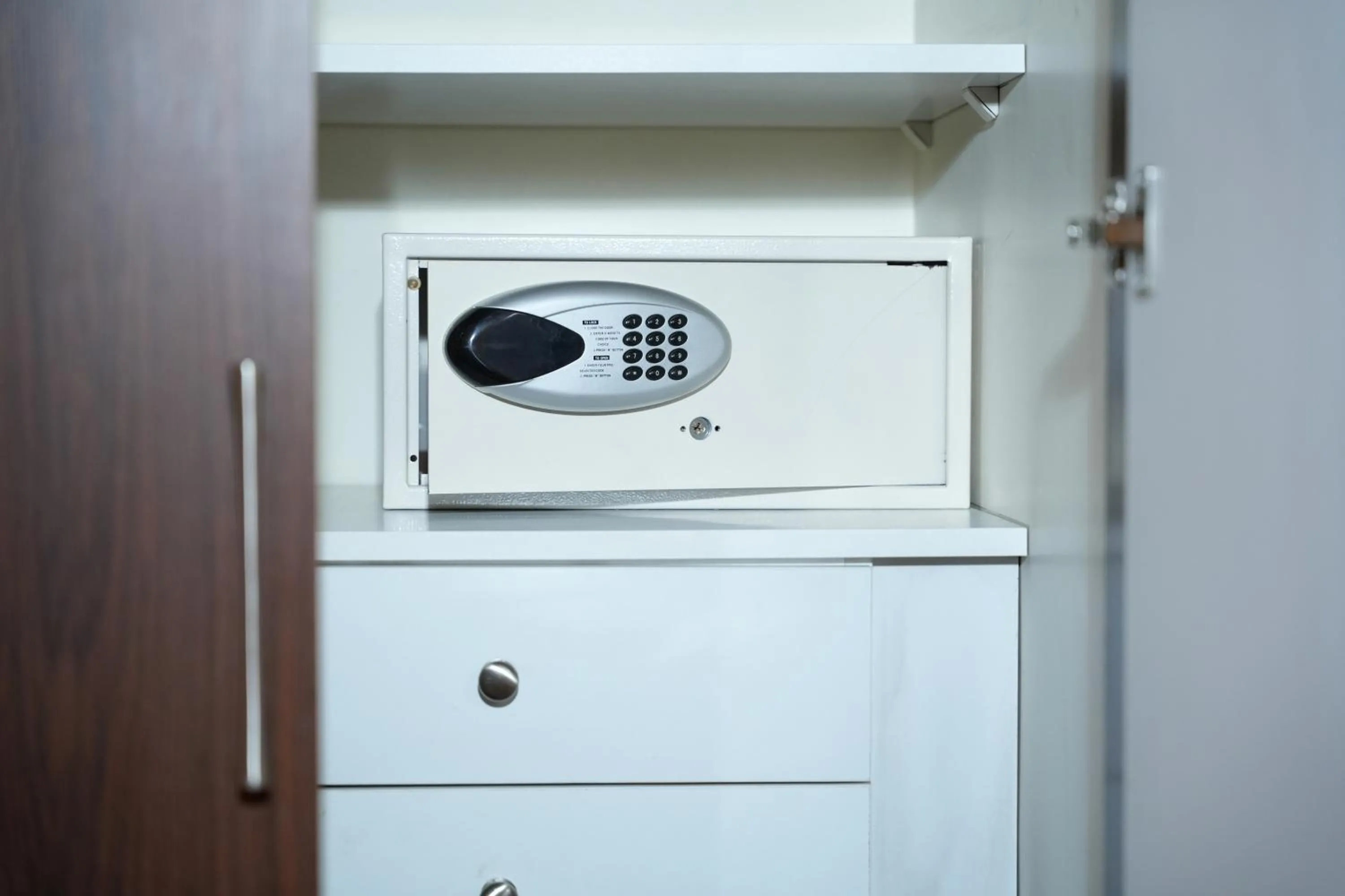 safe in Ream Hotel Amman