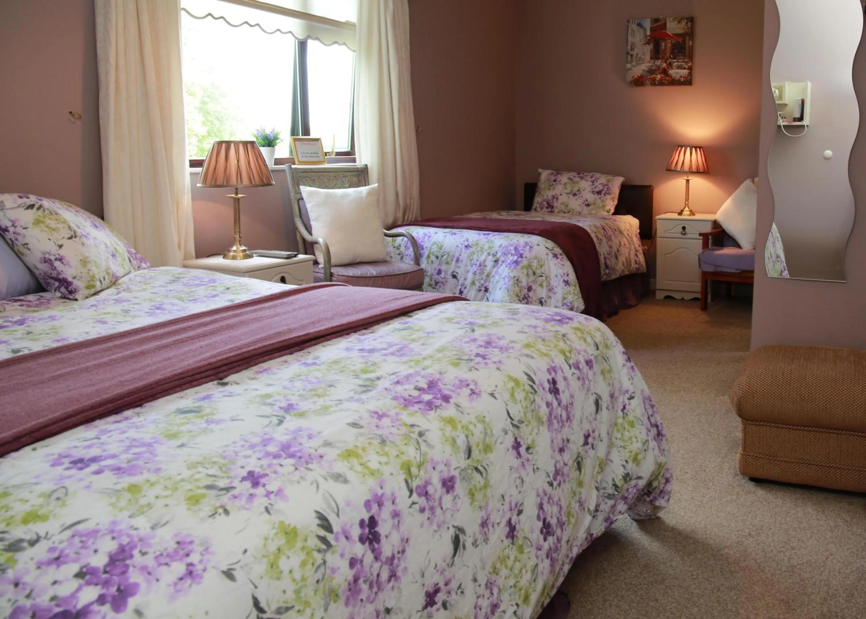 Photo of the whole room, Bed in Grangeview House B&B