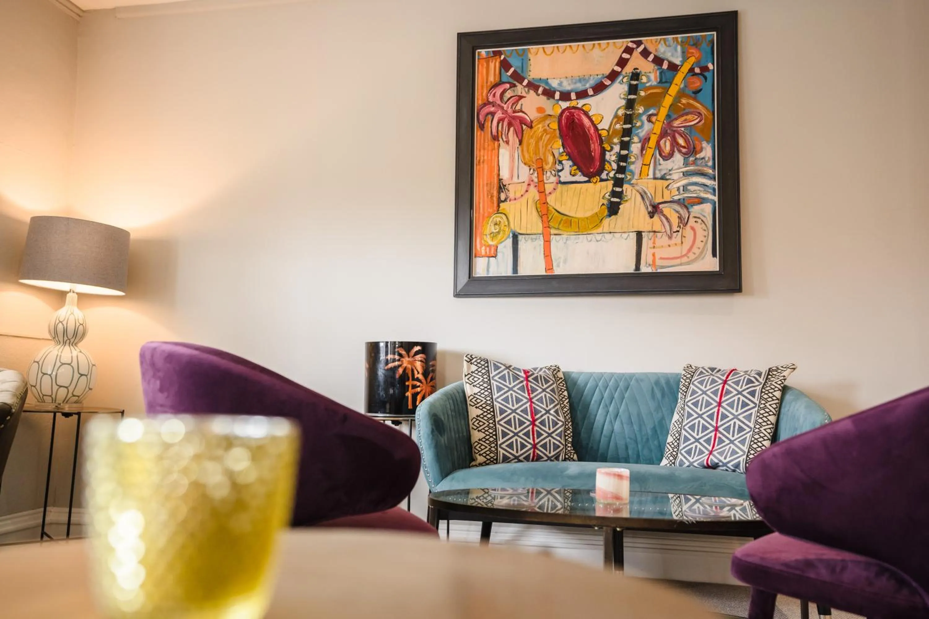 Seating area in The Loddon Swan