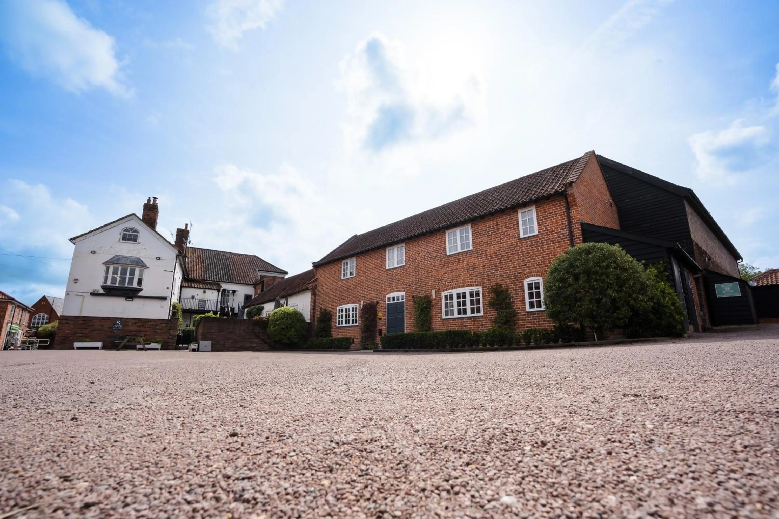 Property building in The Loddon Swan