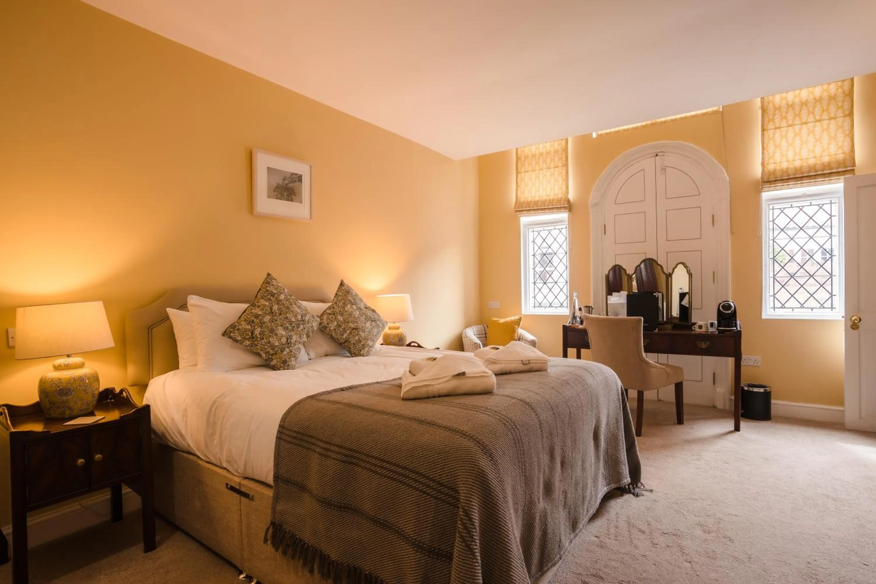 Bedroom, Bed in The Loddon Swan