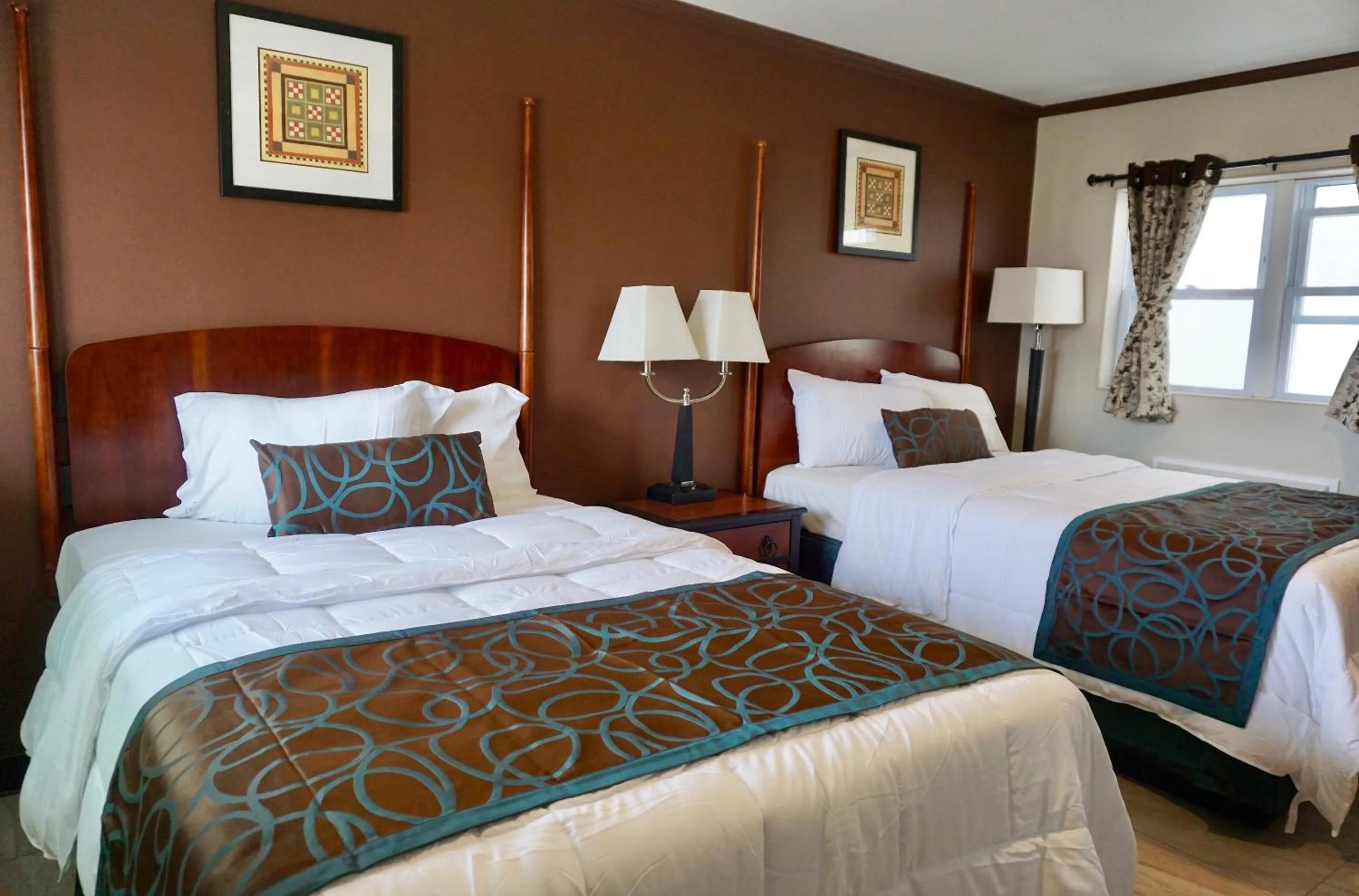 Bedroom, Bed in Beachside Resort