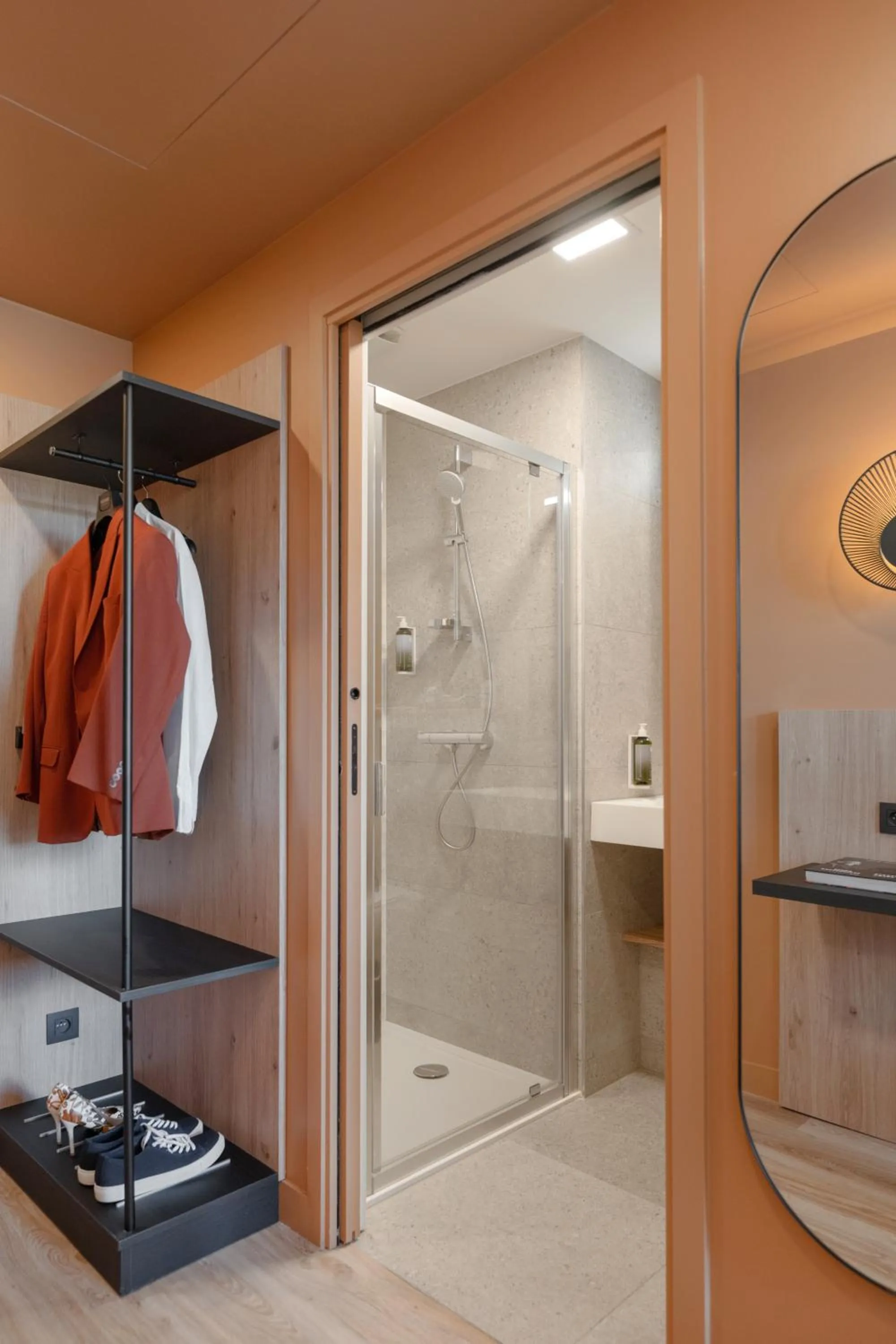 Bathroom in All Suites Hôtel - Paris Pleyel - L'Île Saint Denis