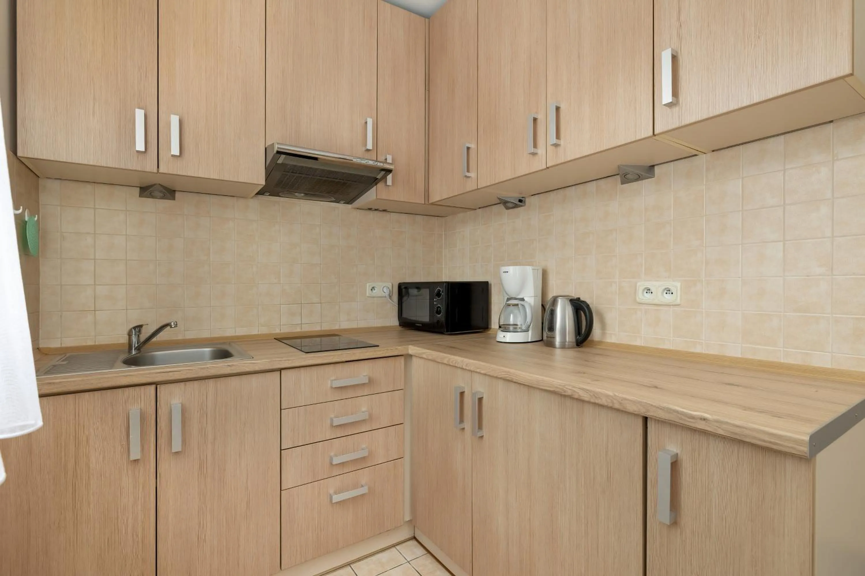 Coffee/tea facilities in Apartamenty Żeromskiego 29 by Noclegi Renters
