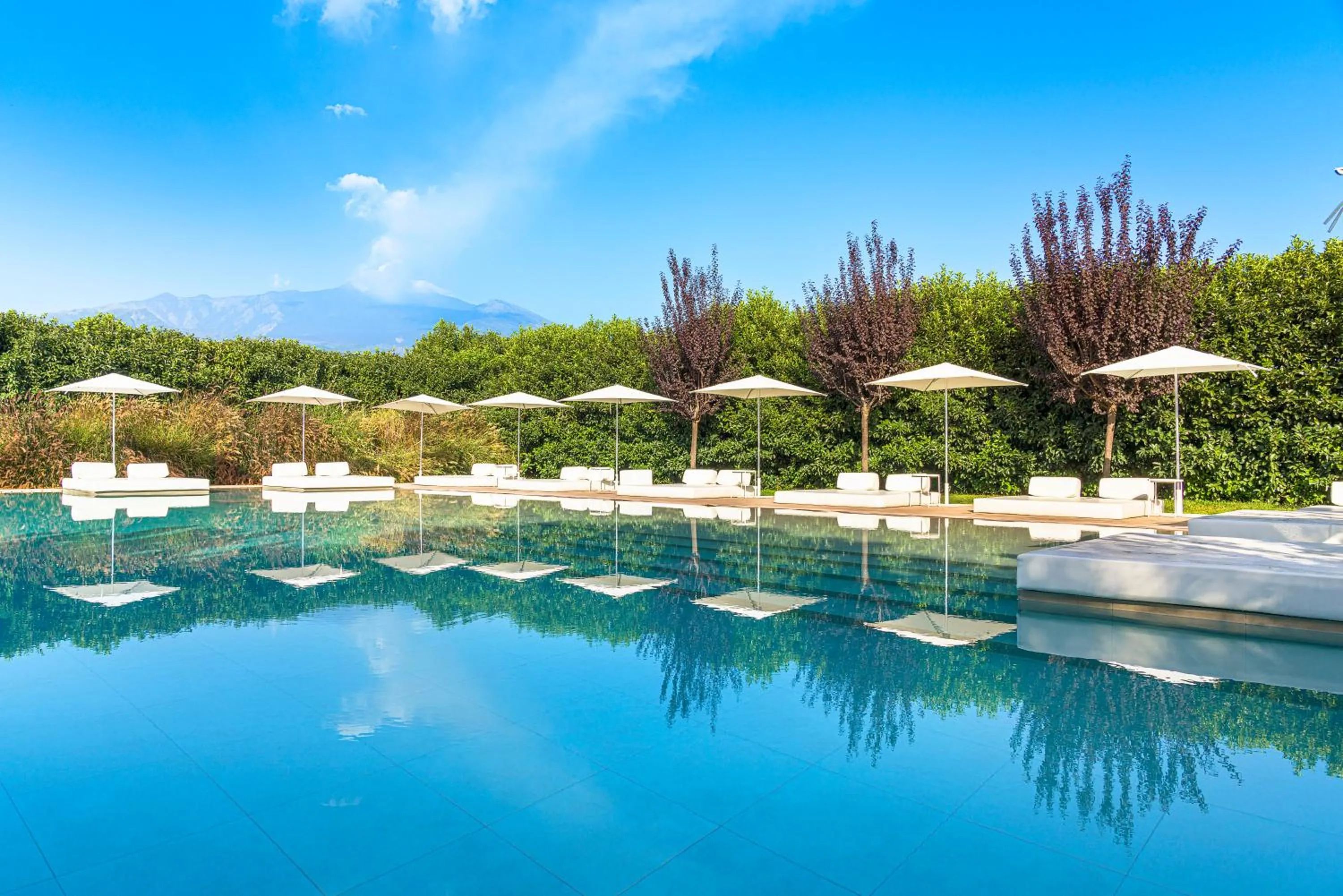 Swimming pool in Ramo d'Aria Etna Boutique Hotel