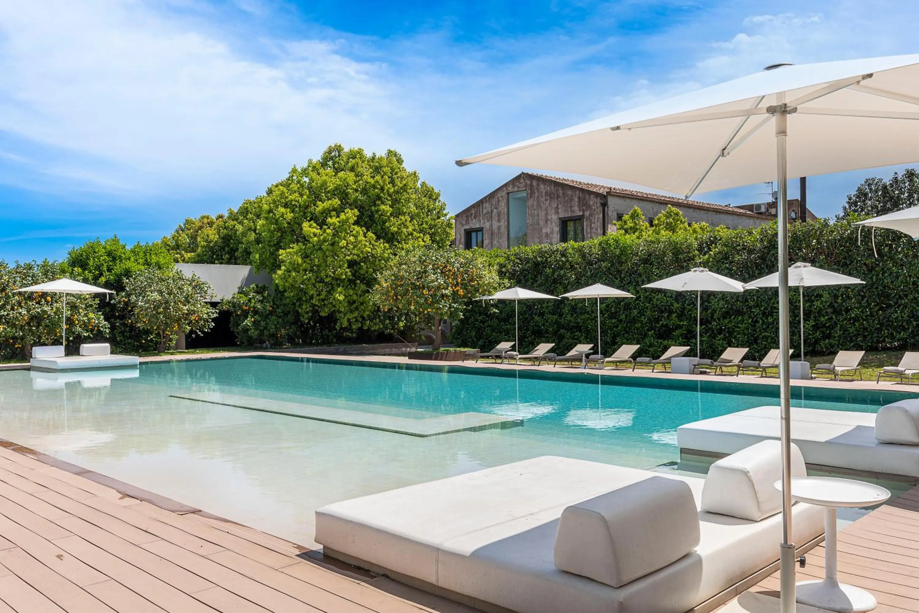Swimming pool in Ramo d'Aria Etna Boutique Hotel