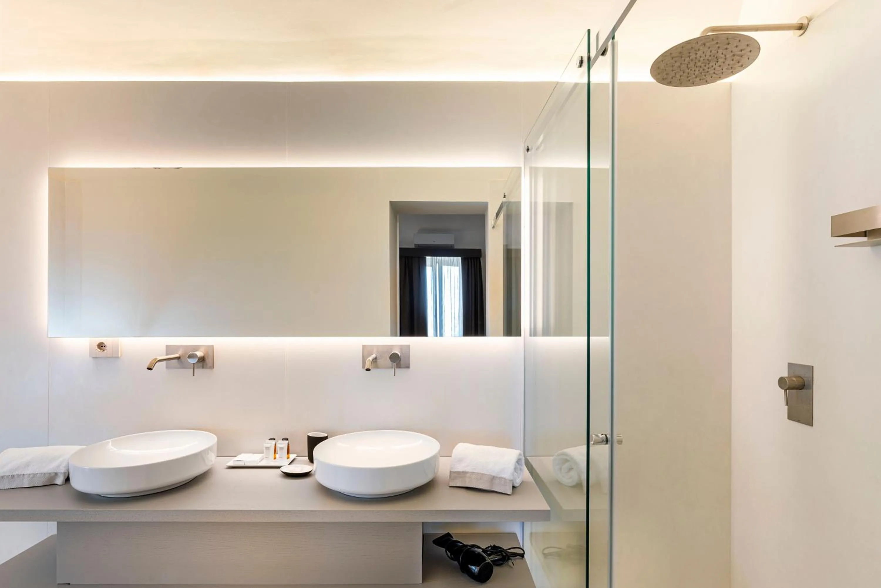 Bathroom in Ramo d'Aria Etna Boutique Hotel