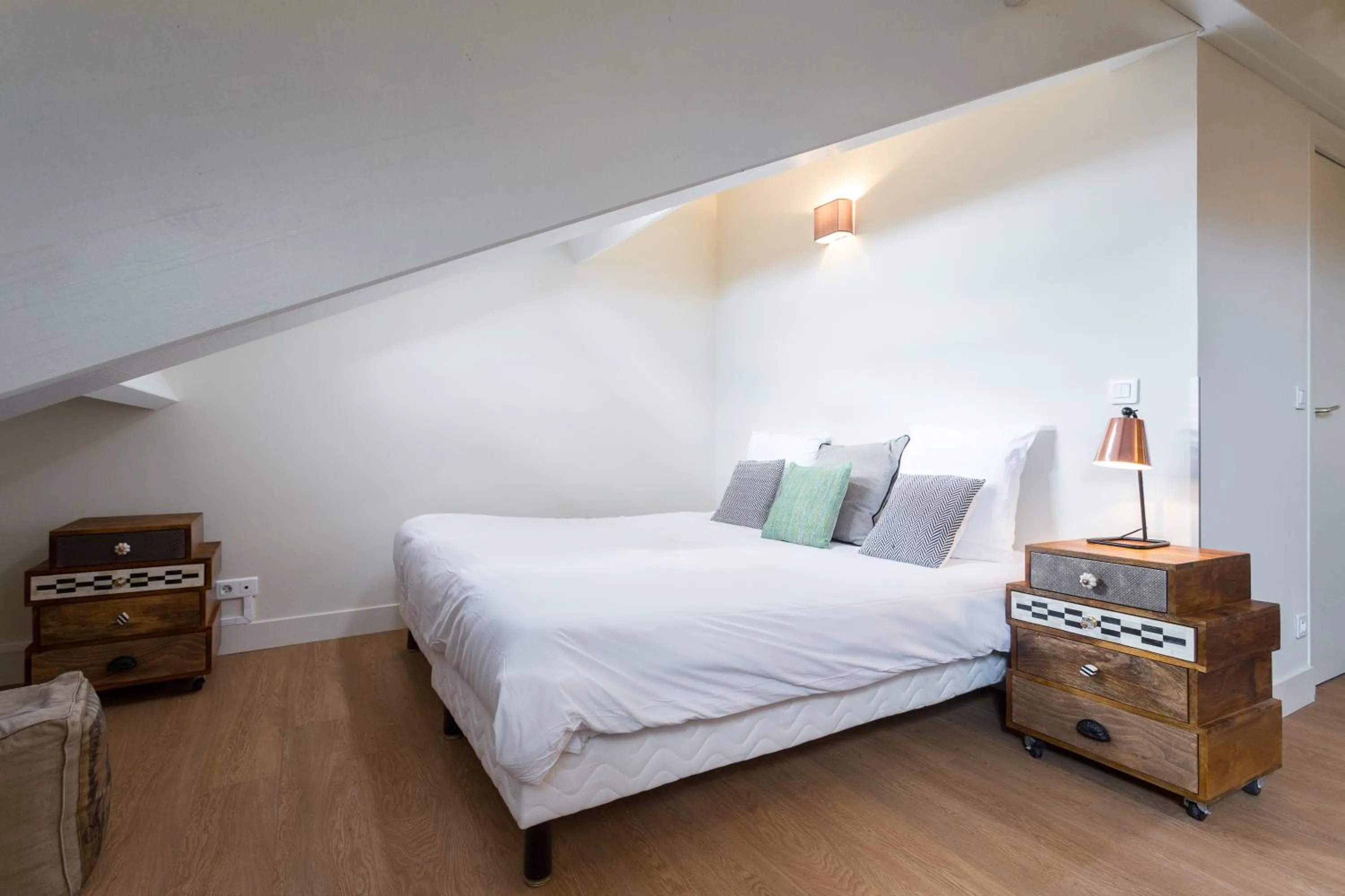 Bed in Florella Jean Jaures Apartment