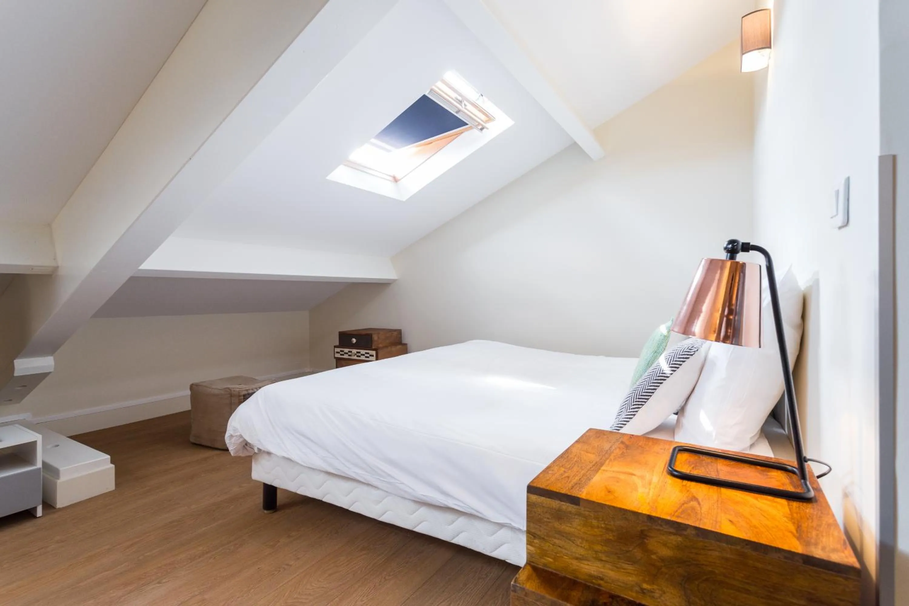 Bed in Florella Jean Jaures Apartment