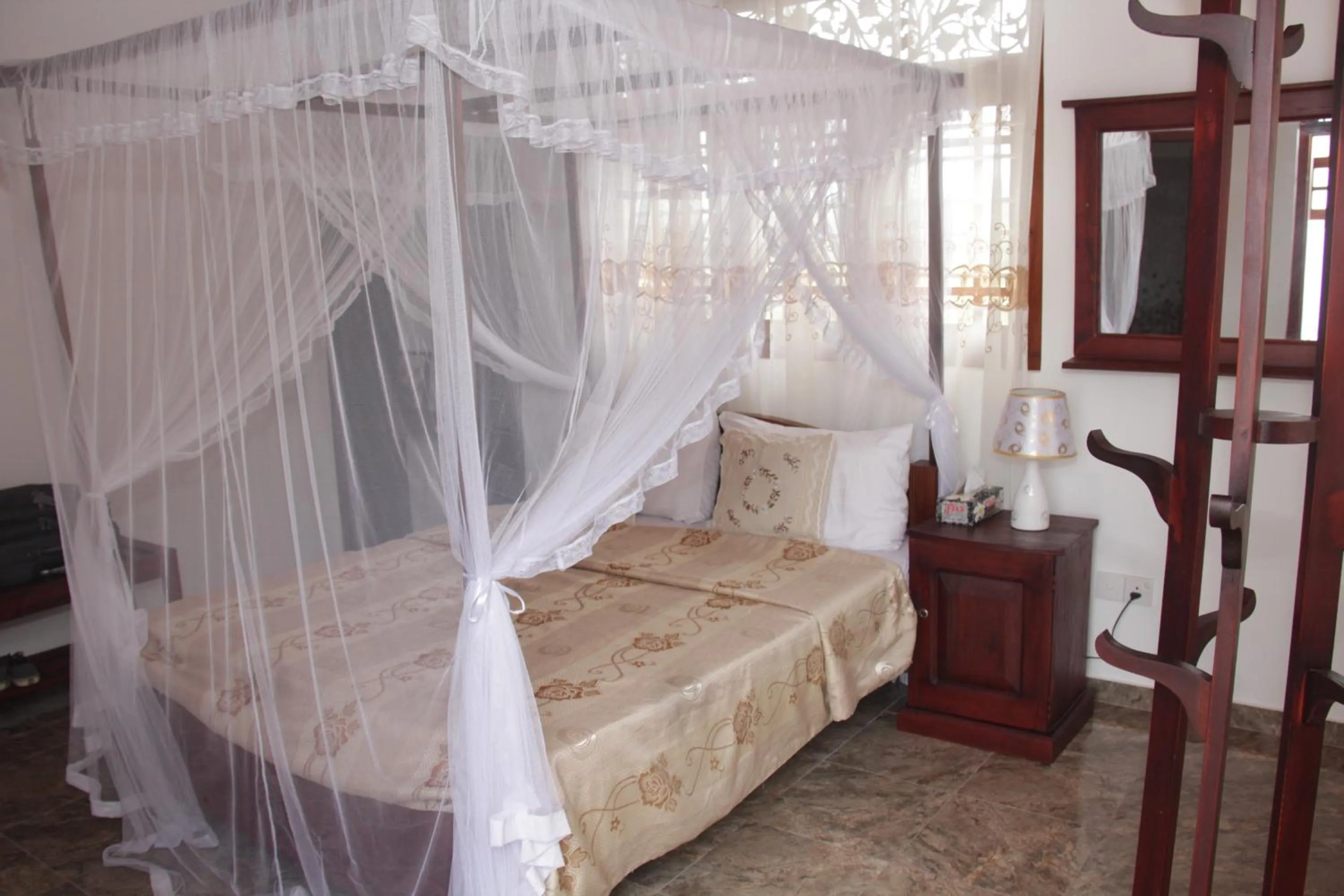 Bedroom, Bed in Deutsche Villa
