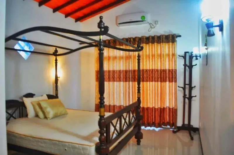 Bedroom, Bed in Deutsche Villa