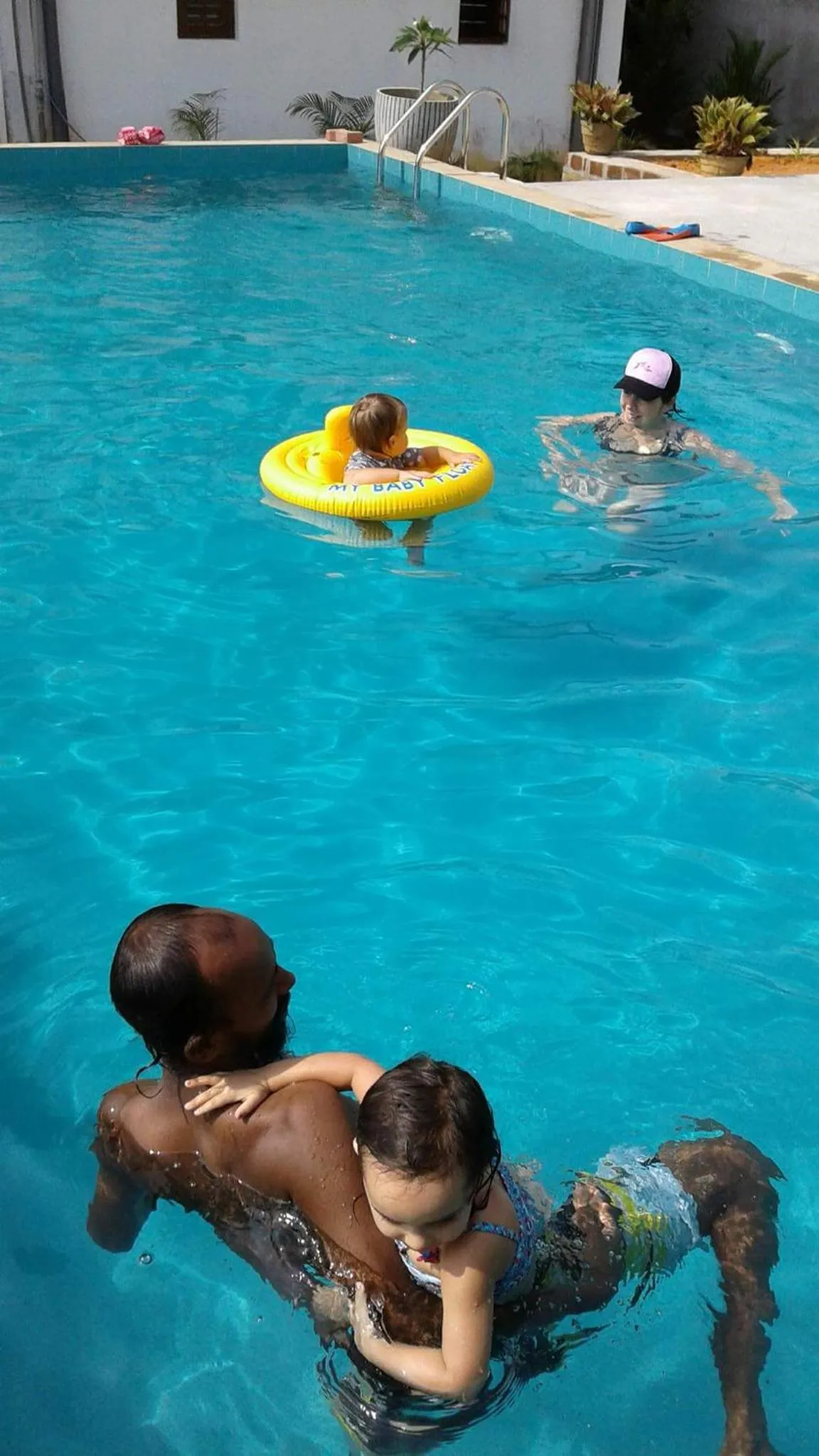 Swimming pool in Deutsche Villa