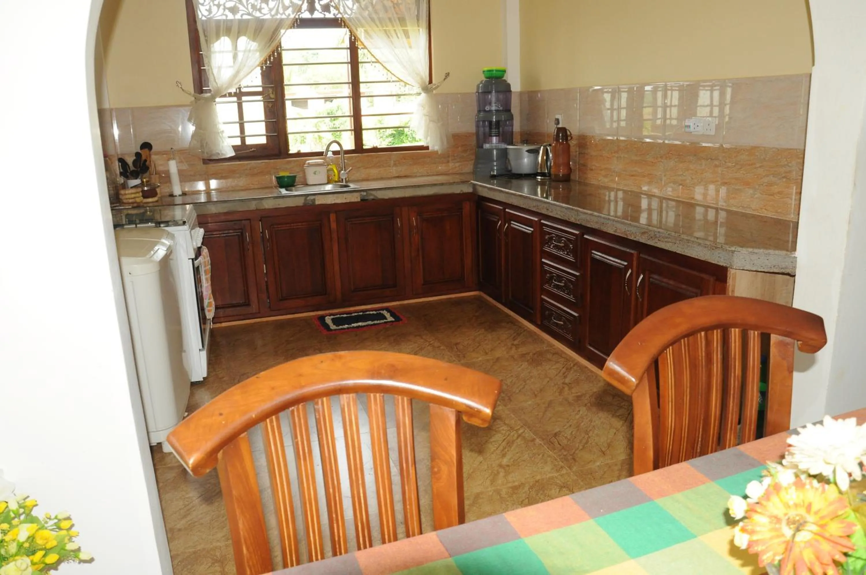 kitchen in Deutsche Villa