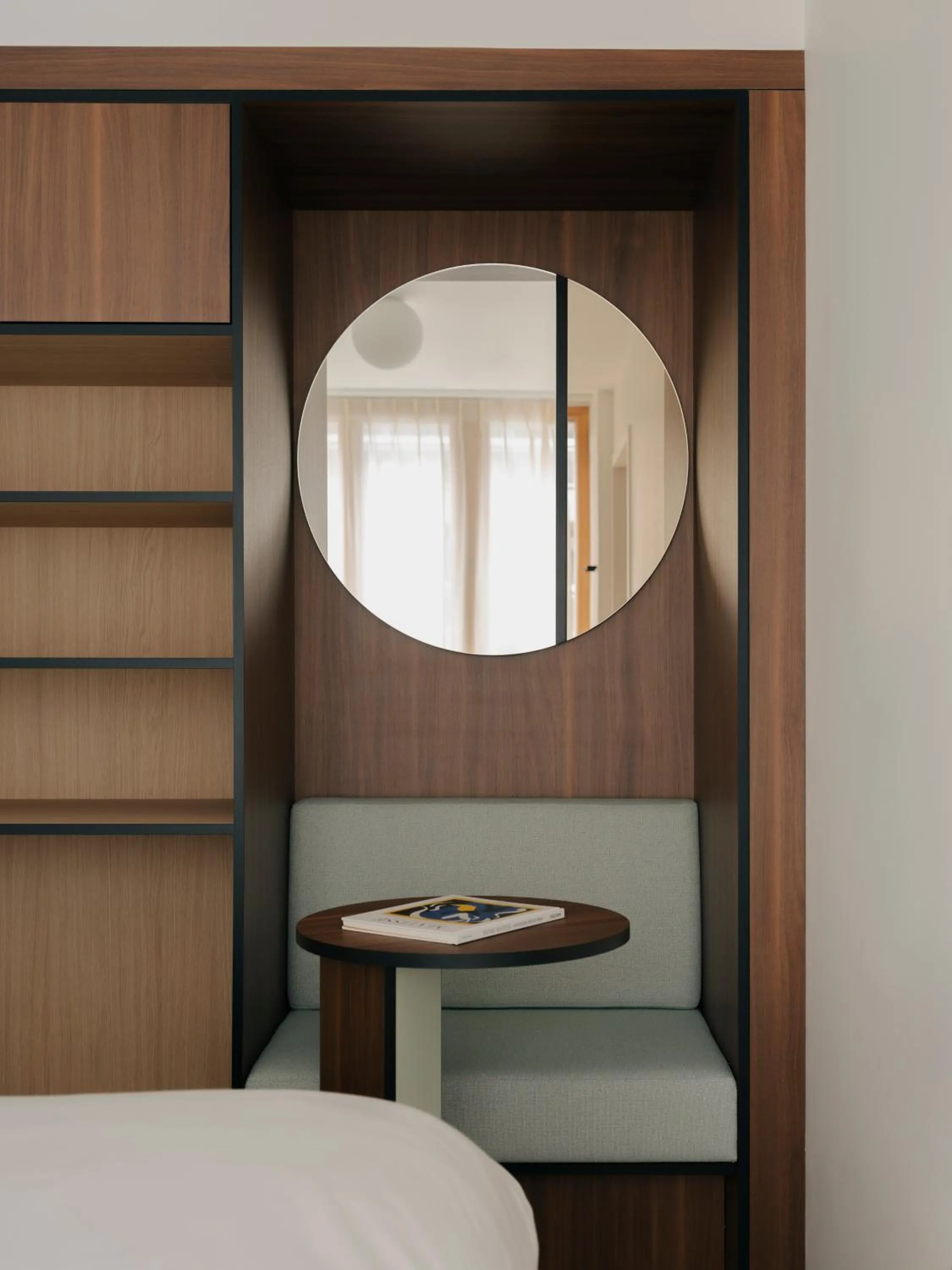 Bedroom, Bed in Edgar Suites Hameau - Porte de Versailles