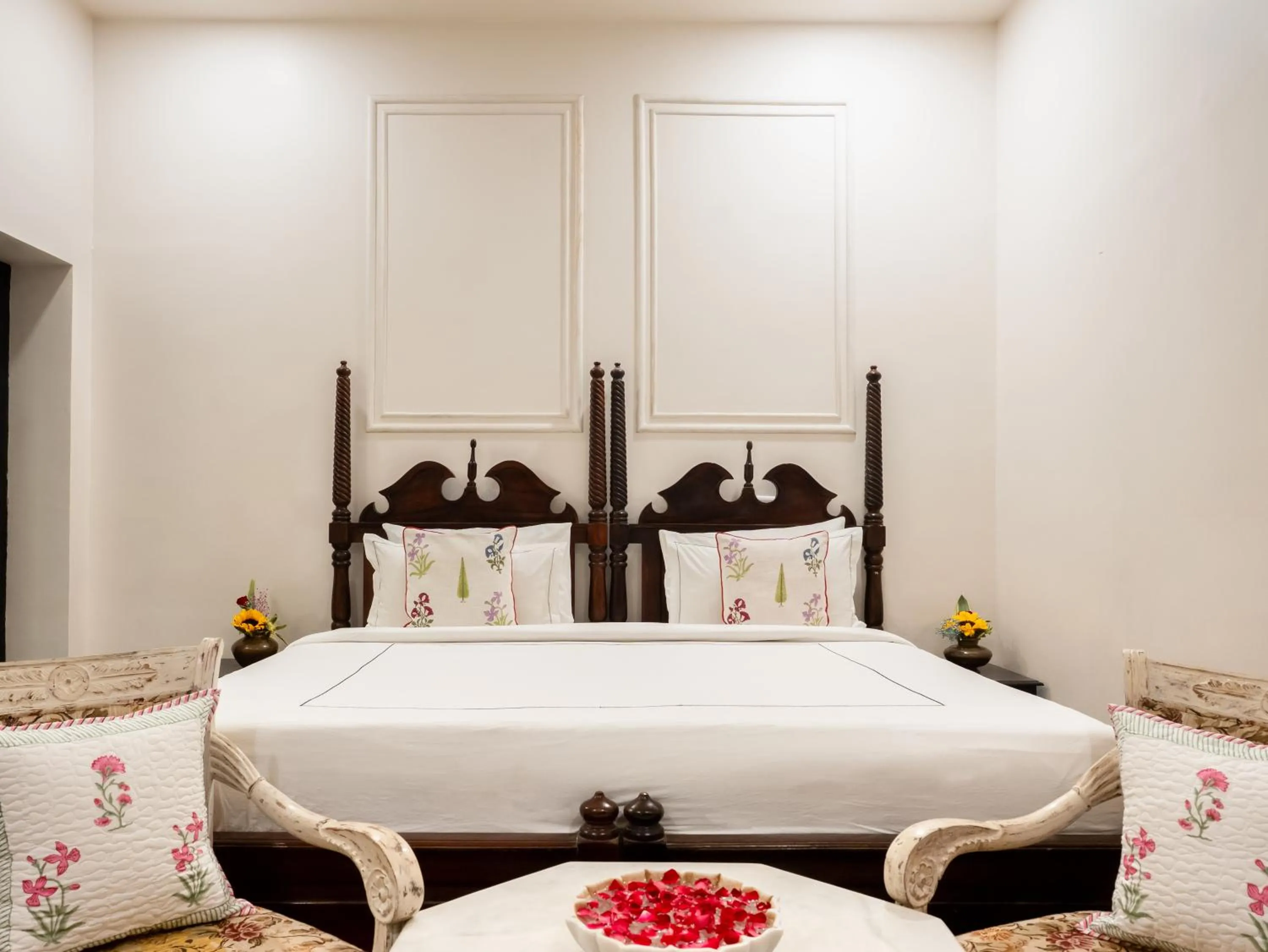 Bedroom, Bed in Kaner Bagh A Heritage Boutique Hotel