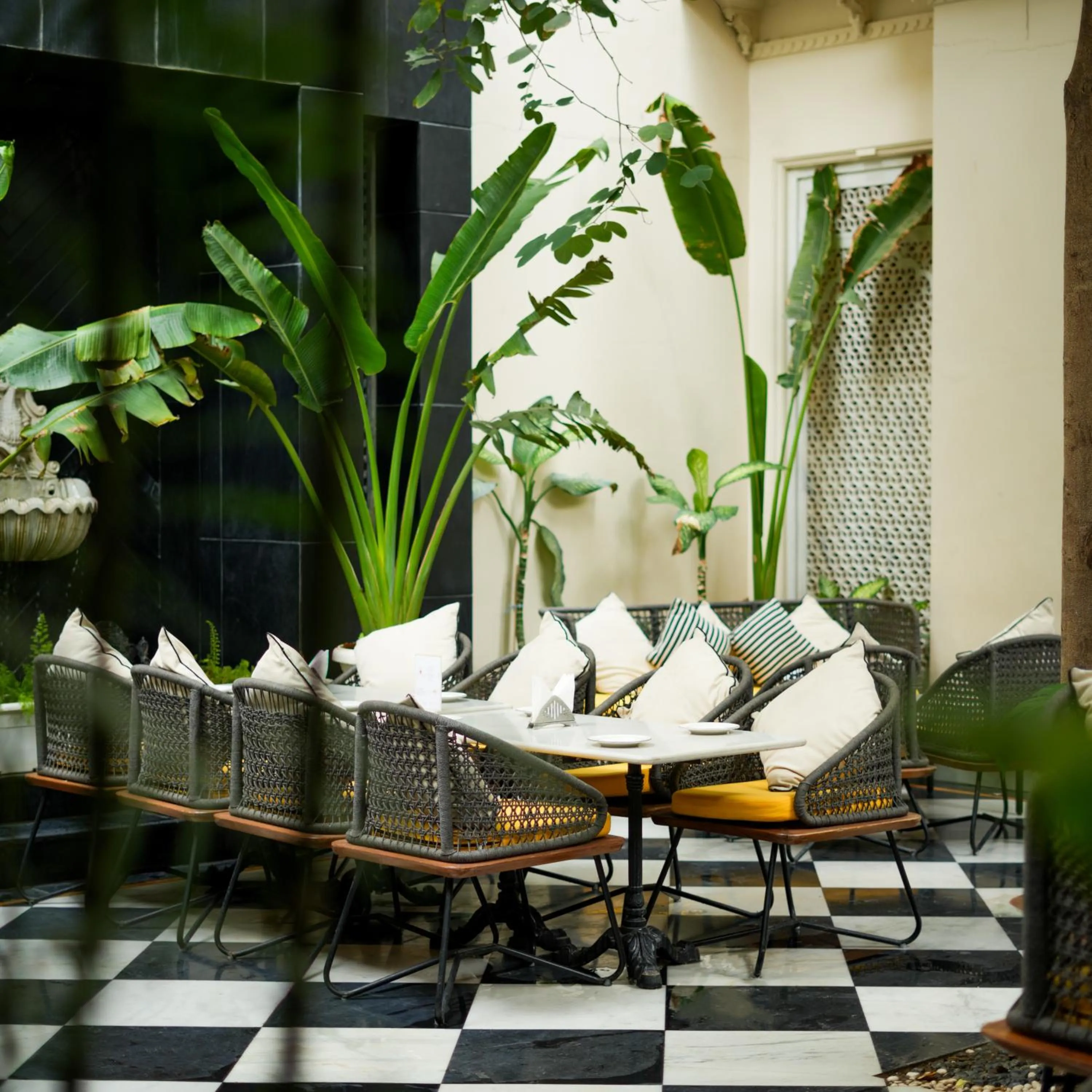 Restaurant/places to eat in Kaner Bagh A Heritage Boutique Hotel