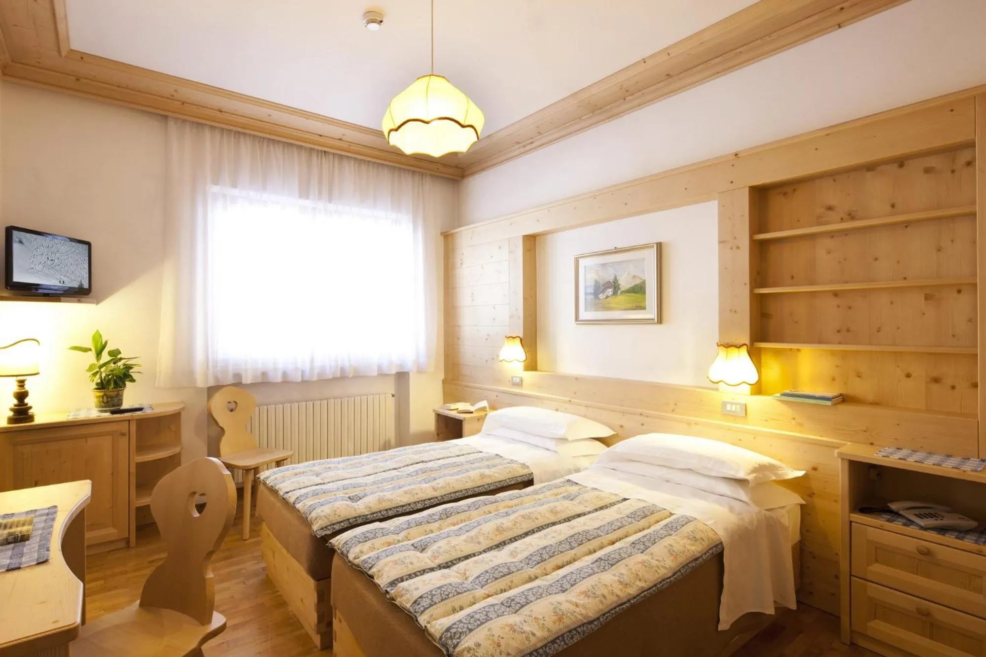 Bedroom, Bed in Hotel Bellaria - Cortina d'Ampezzo