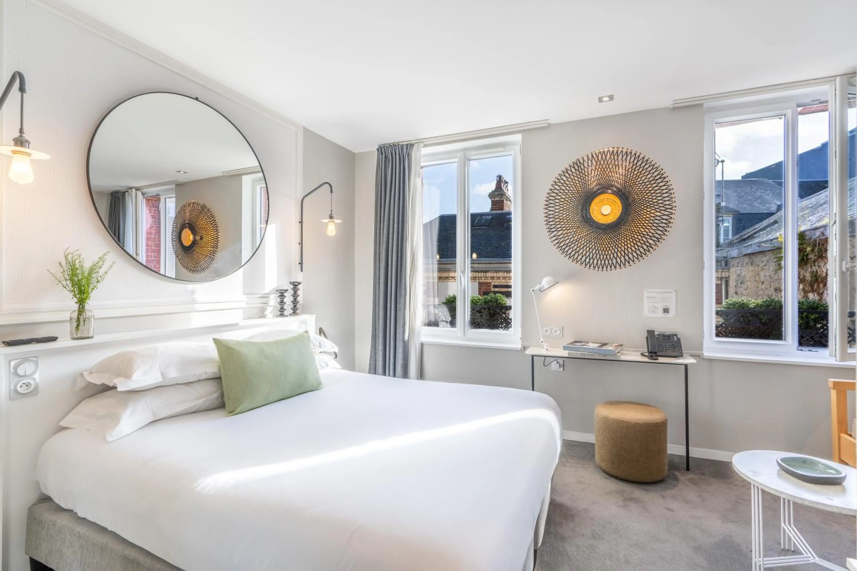 Photo of the whole room, Bed in Les 2 Villas