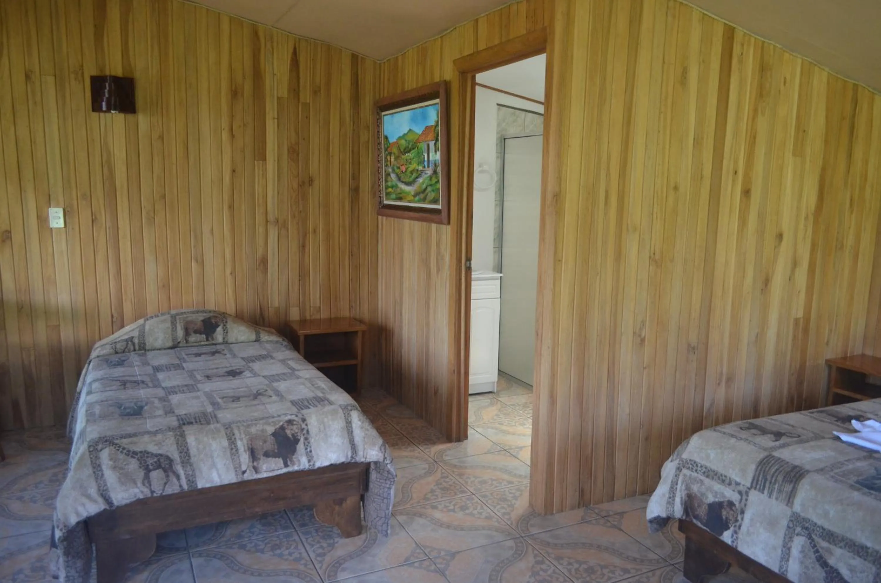 Photo of the whole room, Bed in Historias Lodge