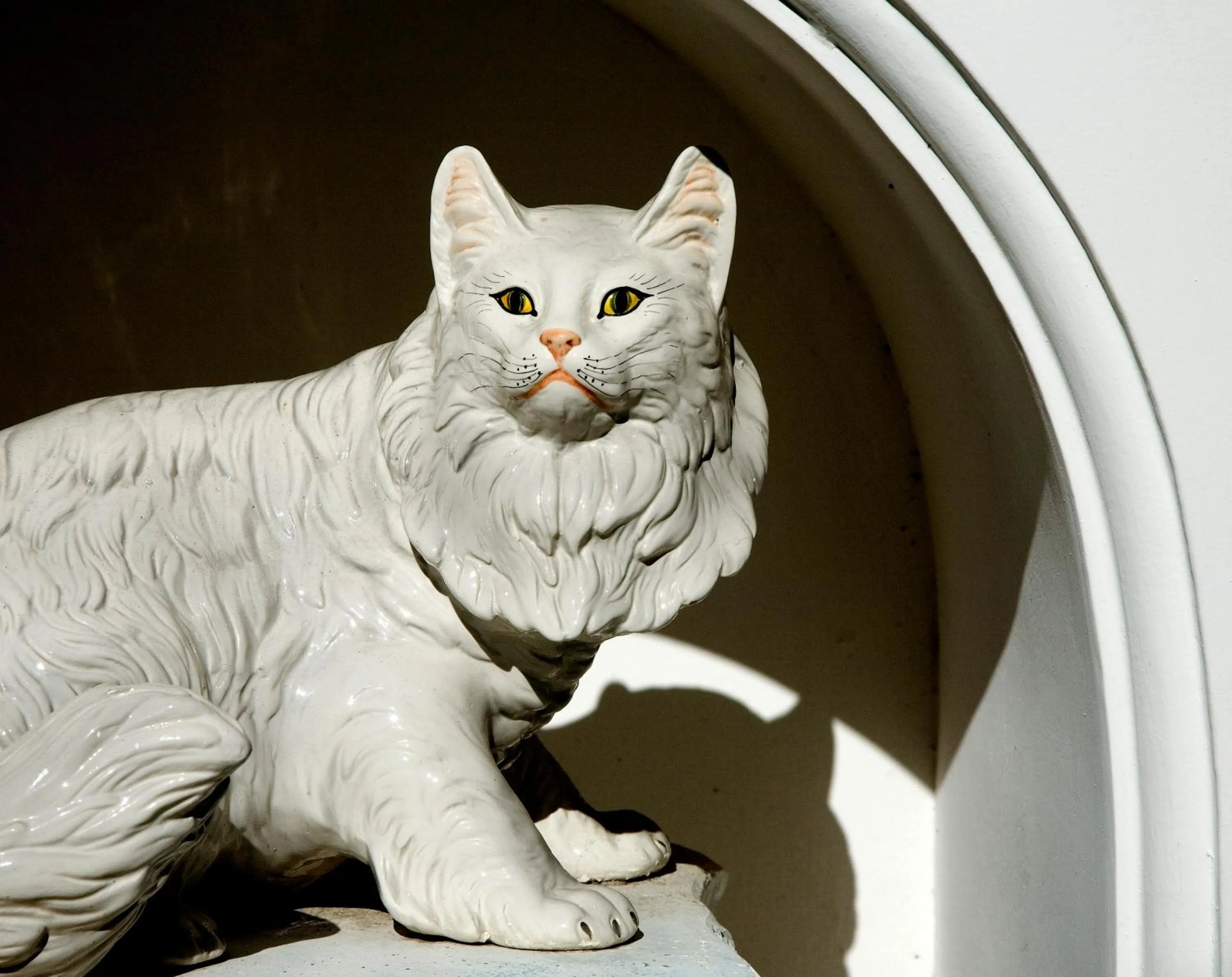 Decorative detail in Albergo Gatto Bianco