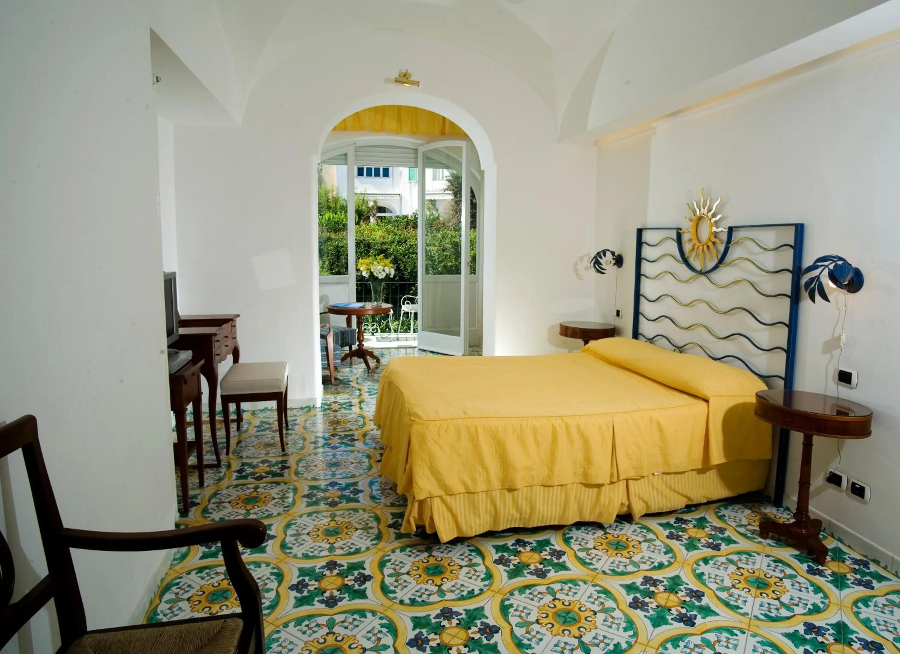 Photo of the whole room, Bed in Albergo Gatto Bianco
