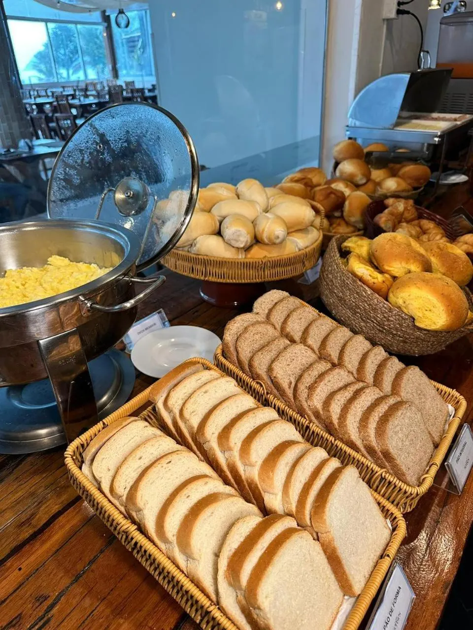 Buffet breakfast in Senses Praia Hotel