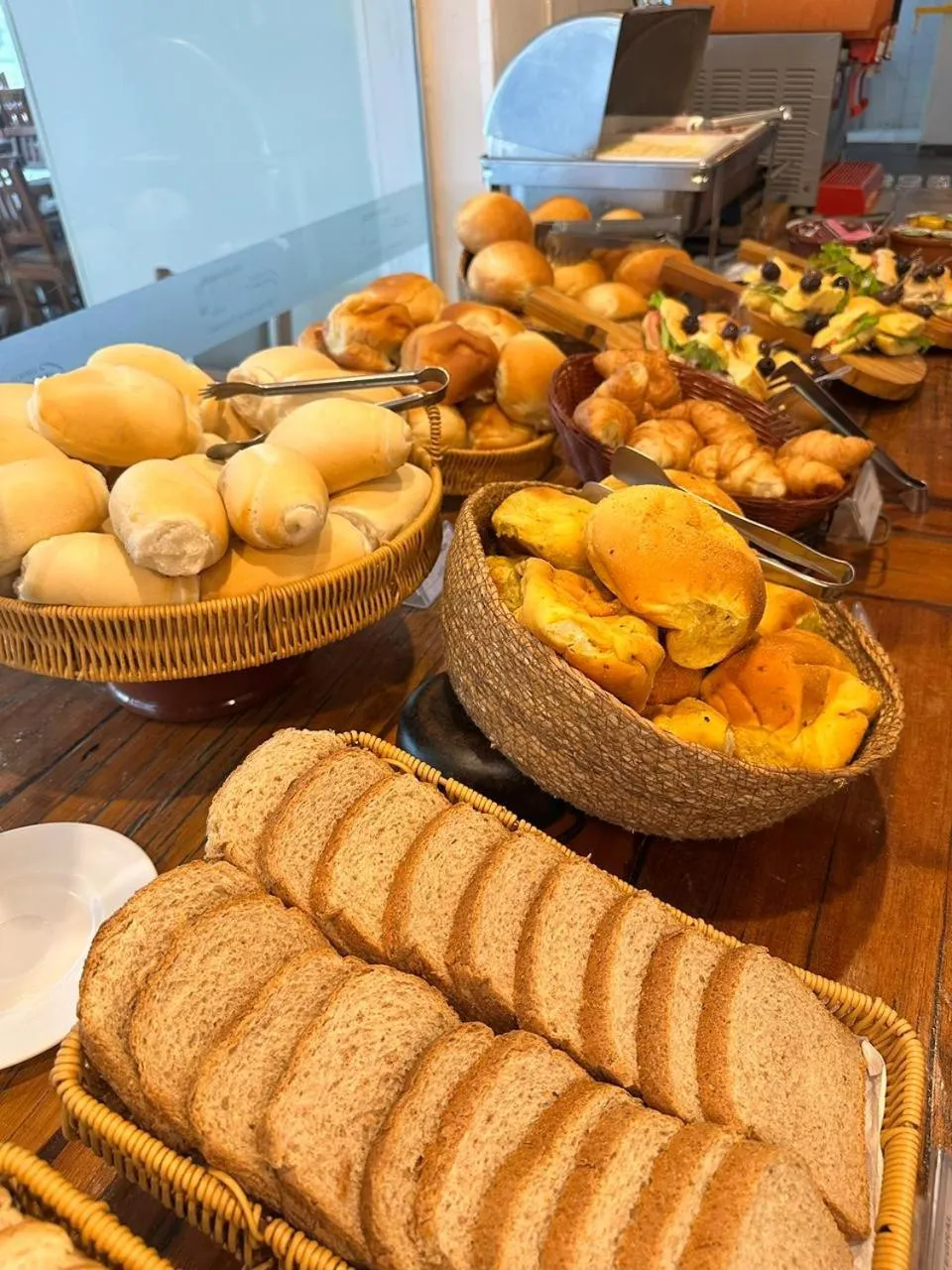 Buffet breakfast in Senses Praia Hotel