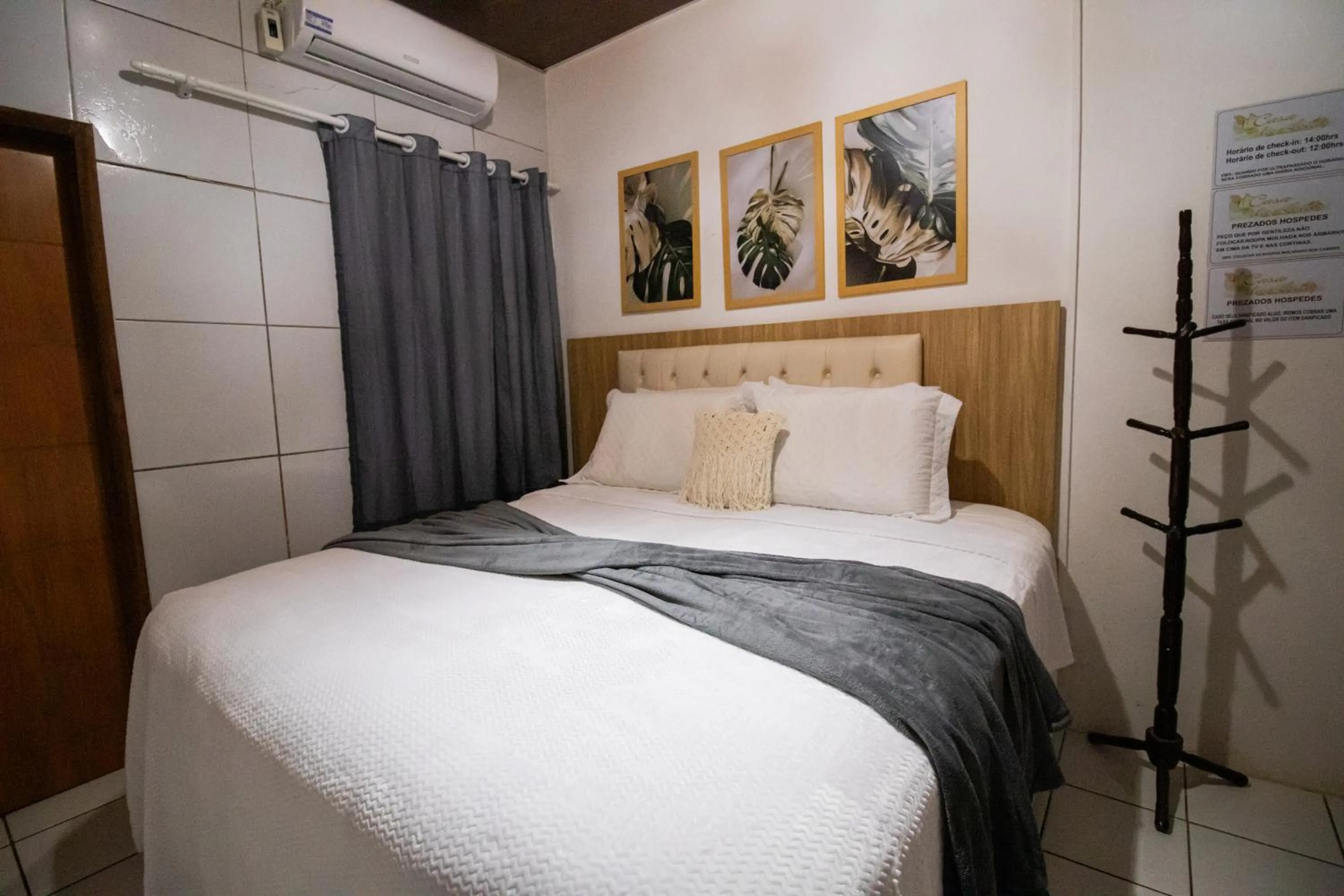 Bedroom, Bed in Pousada da Leide