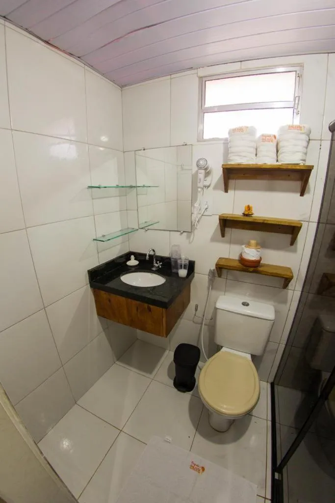 Bathroom in Pousada da Leide