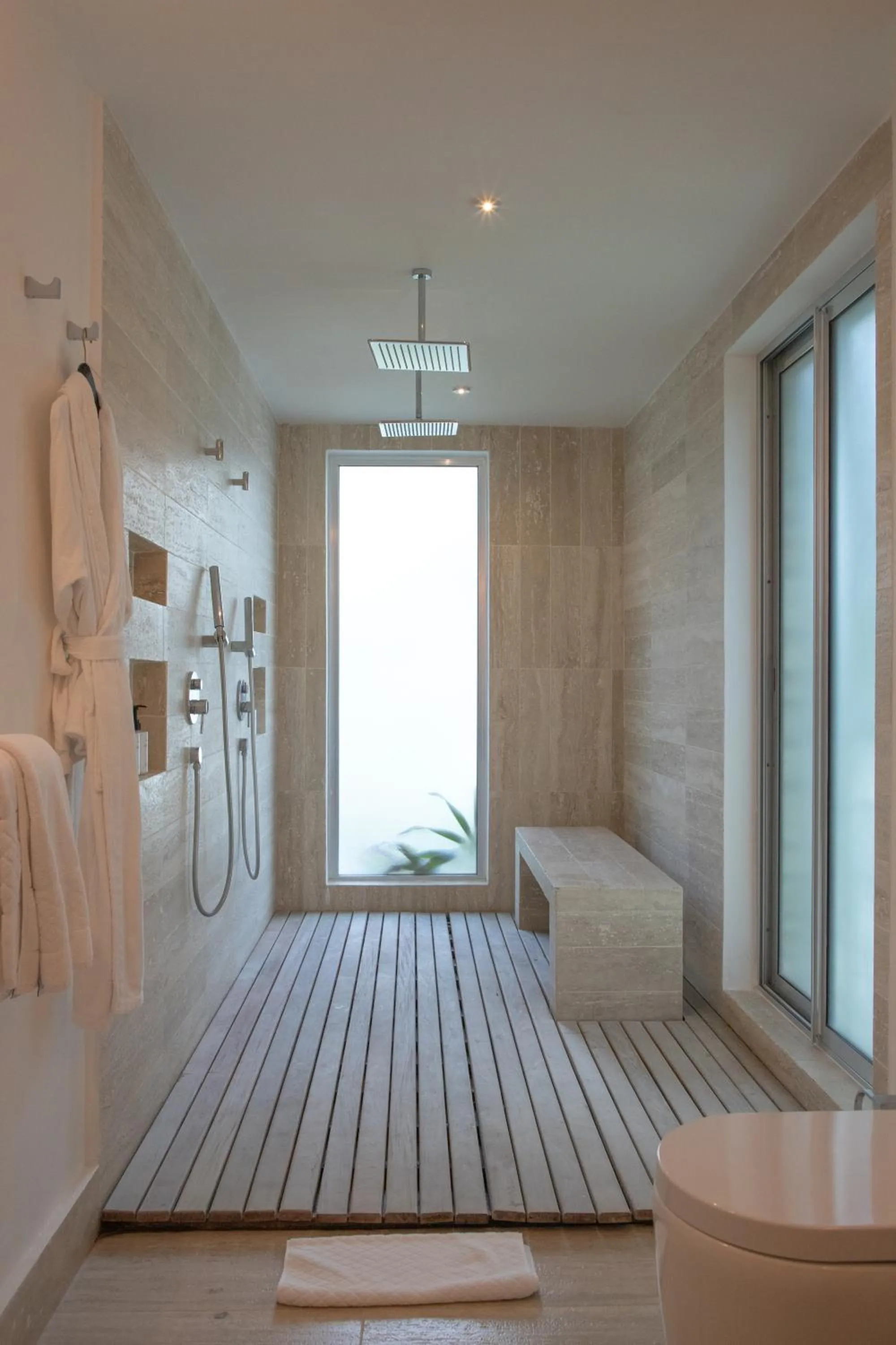 Shower, Bed in The Ocean Club, a Luxury Collection Resort, Costa Norte
